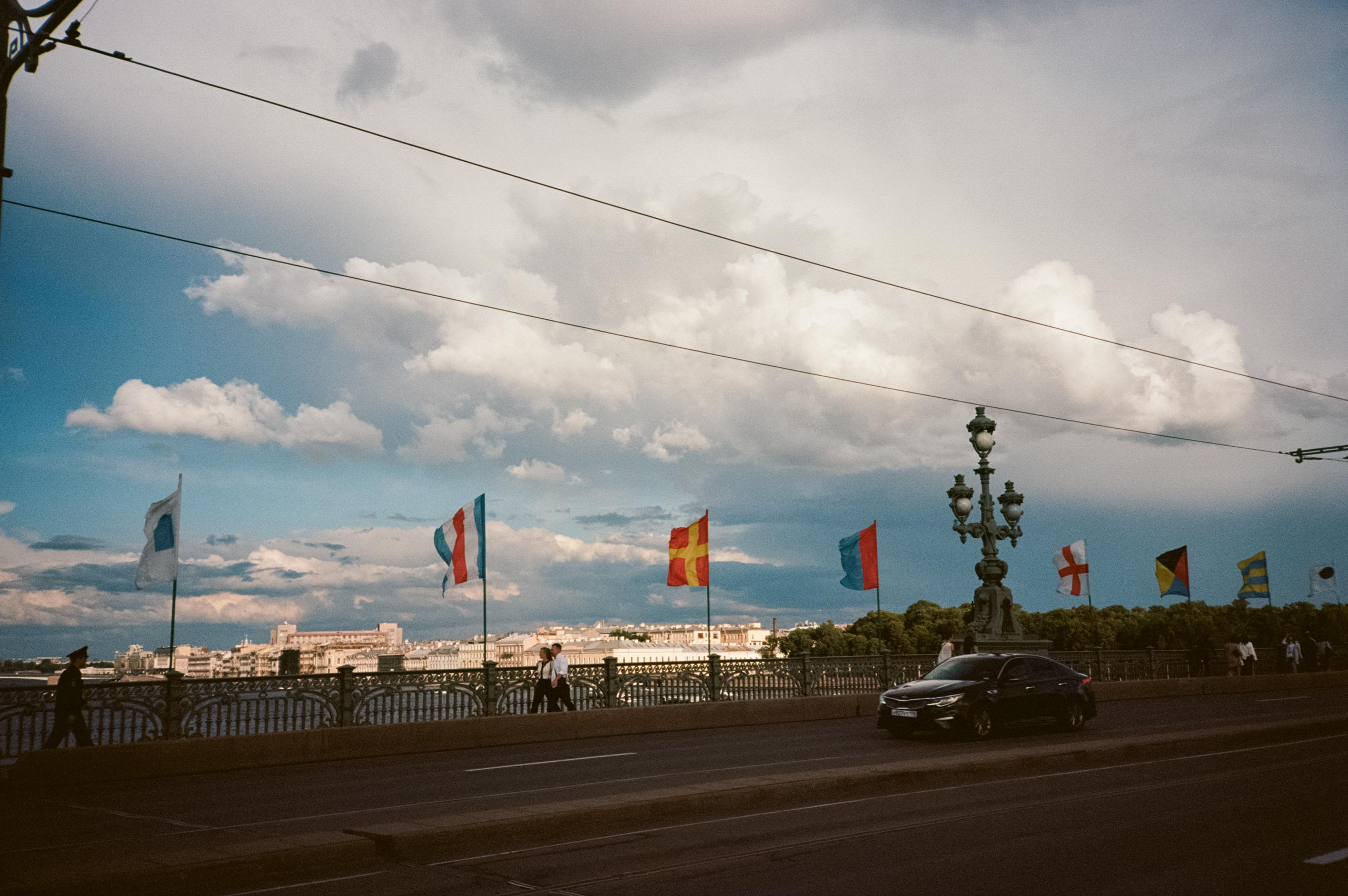 Питер. Крейсер Аврора и набережная Невы накануне дня ВМФ. Фотограф-документалист Мария Осокина