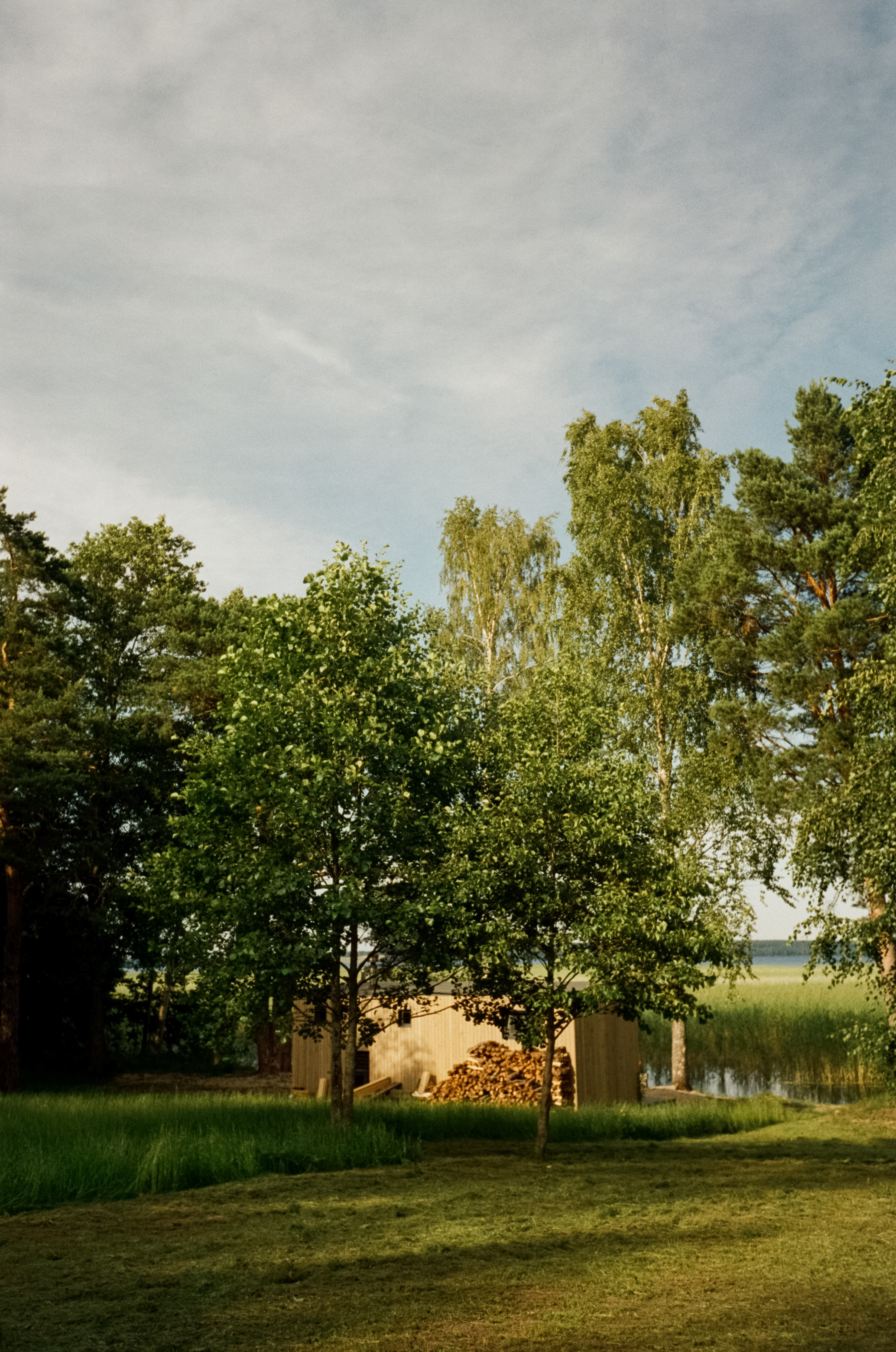 Вечер на озере Отрадное. Фотограф-документалист Мария Осокина
