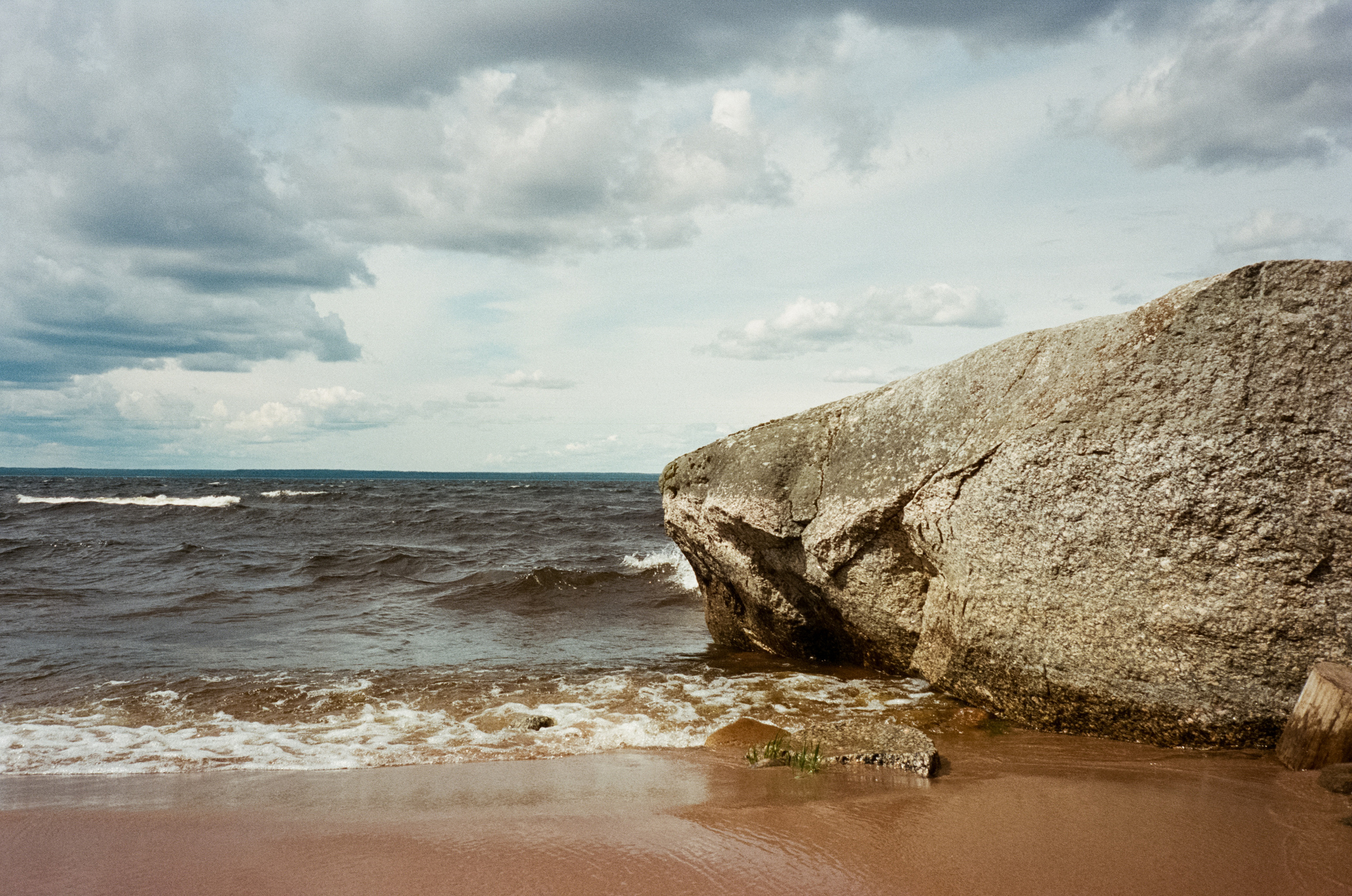 Остров Коневец. Конь-камень, берег Ладоги и Святая гора. Фотограф-документалист Мария Осокина