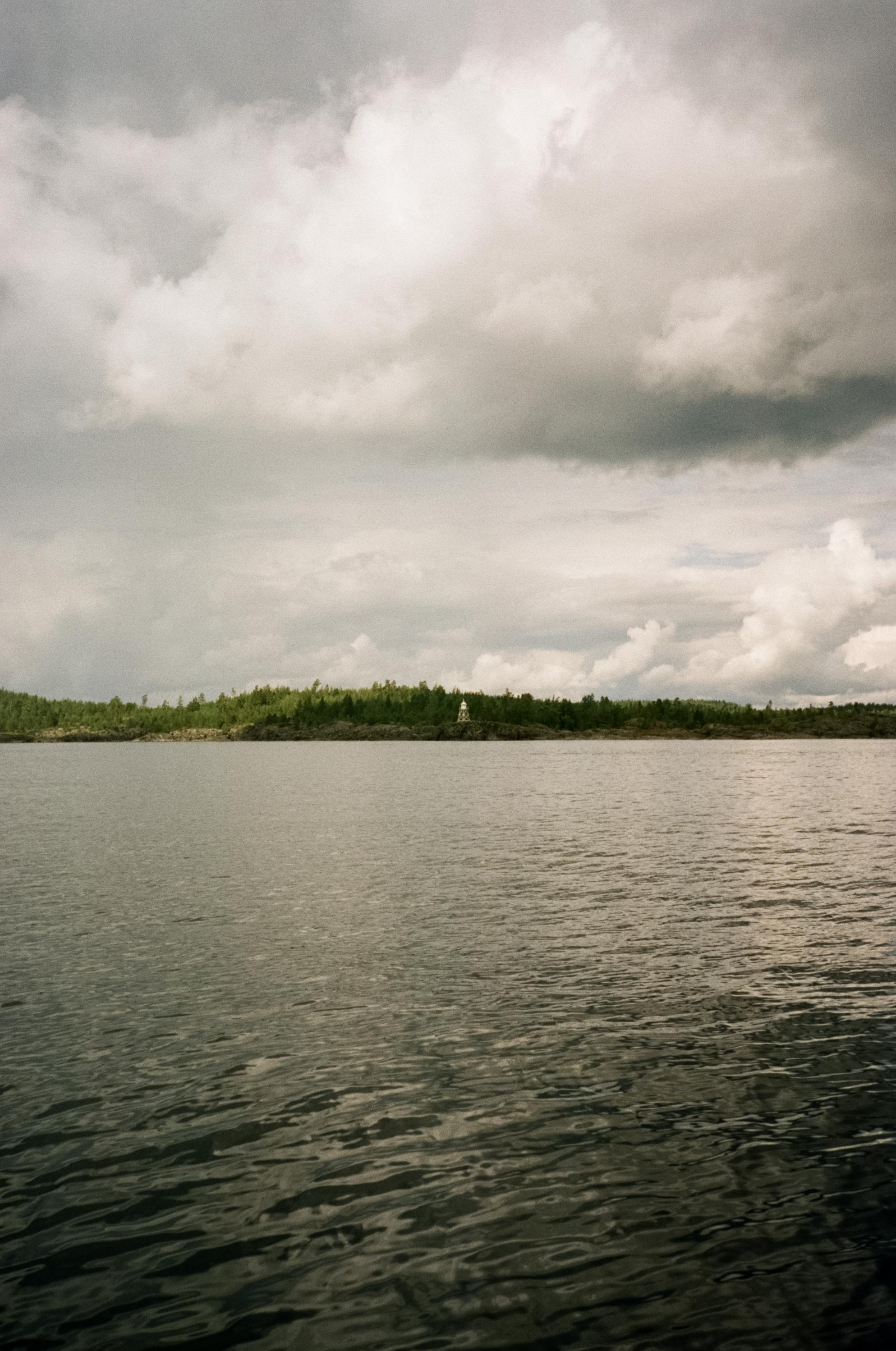 Ладожские шкеры. Прогулка на катере к островам. Фотограф-документалист Мария Осокина