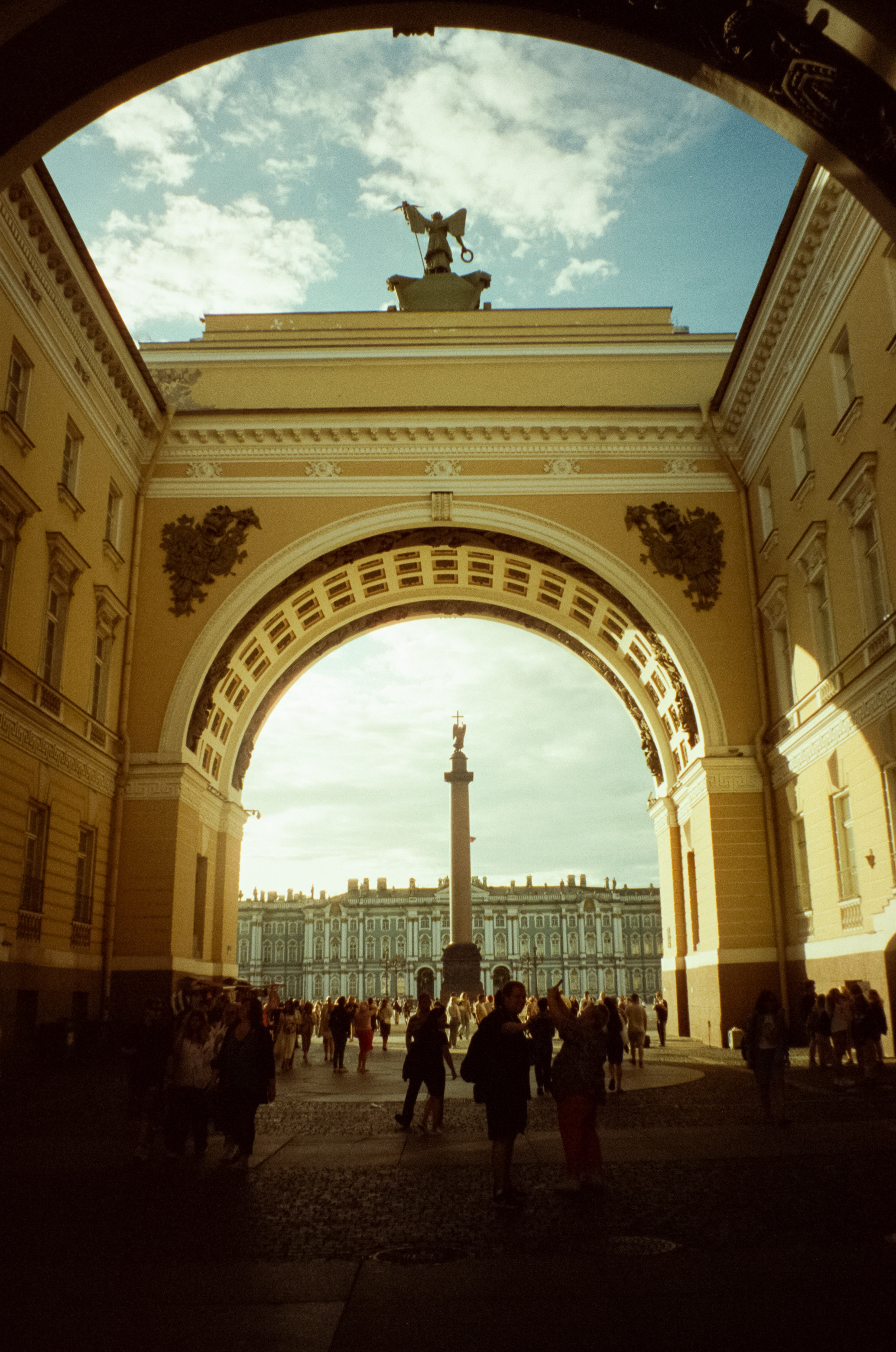 Прогулка по Питеру в солнечный день. Фотограф-документалист Мария Осокина