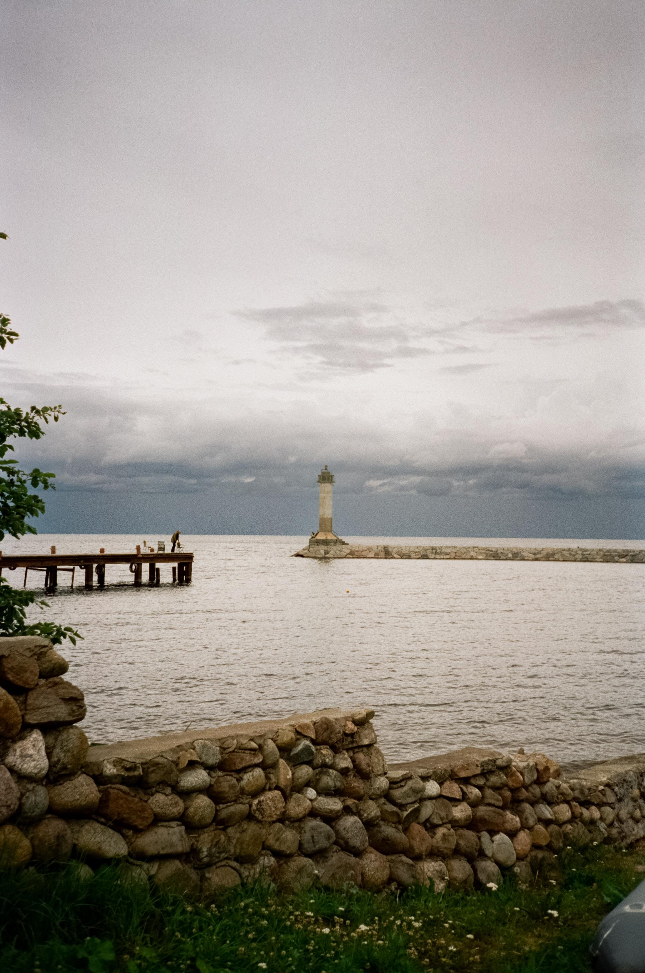 Маяк Вуохенсало и деревянная церковь в Плодовом. Фотограф-документалист Мария Осокина