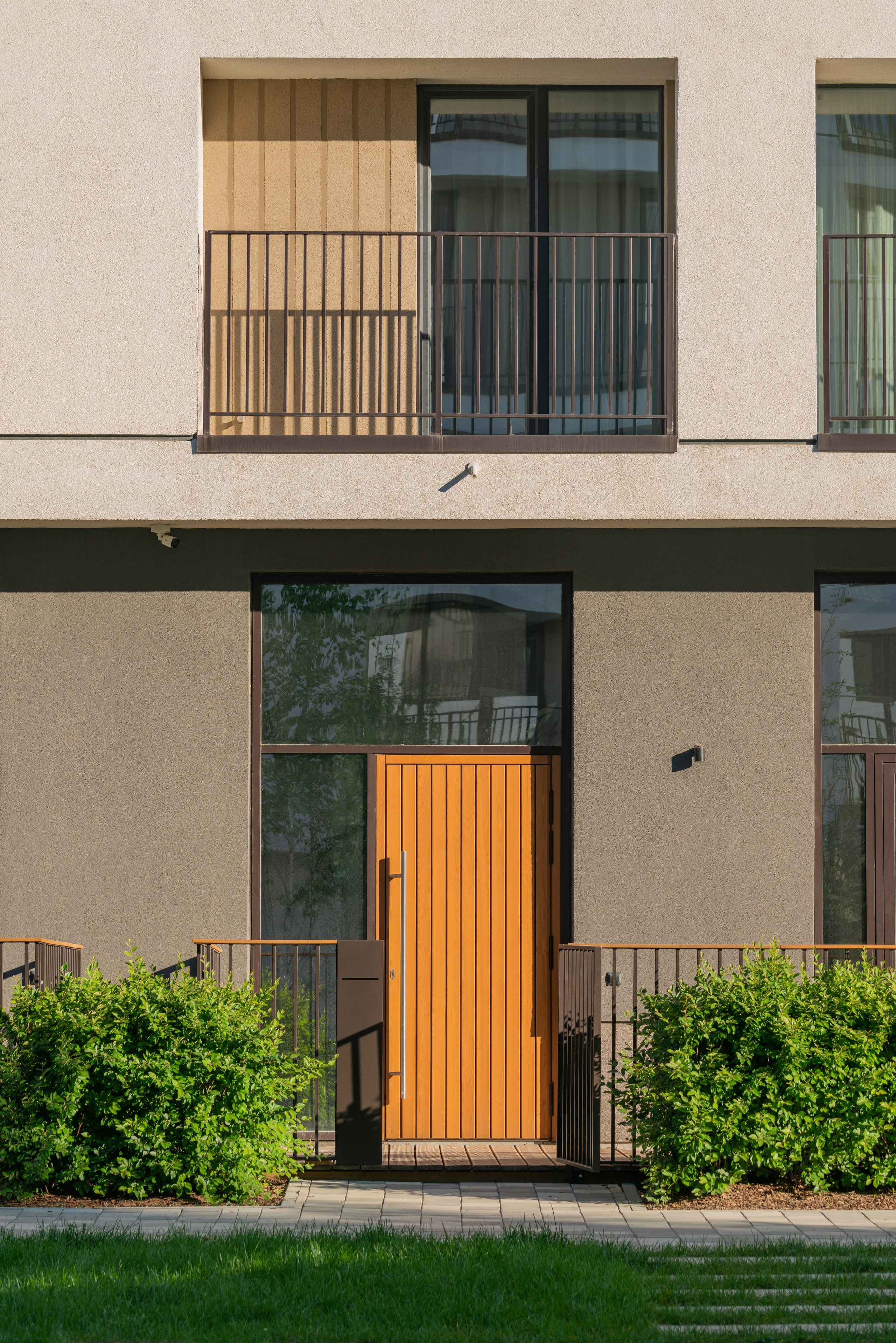 На Академическом | Брусника. Архитектурный фотограф Кирилл Цыбенко. Работаю в Москве, по всей России и Миру