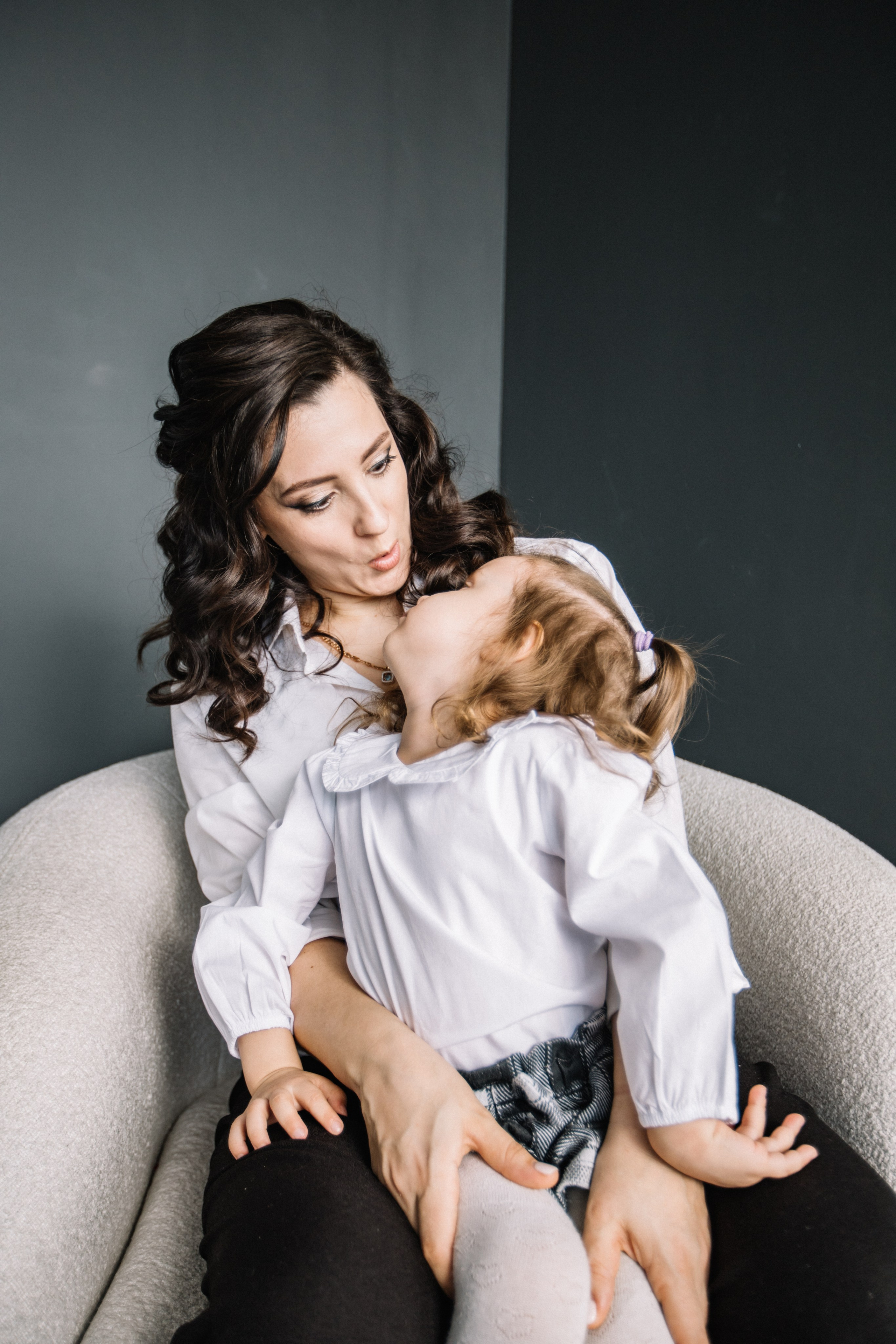 Настя, Маша и Мама. Главная