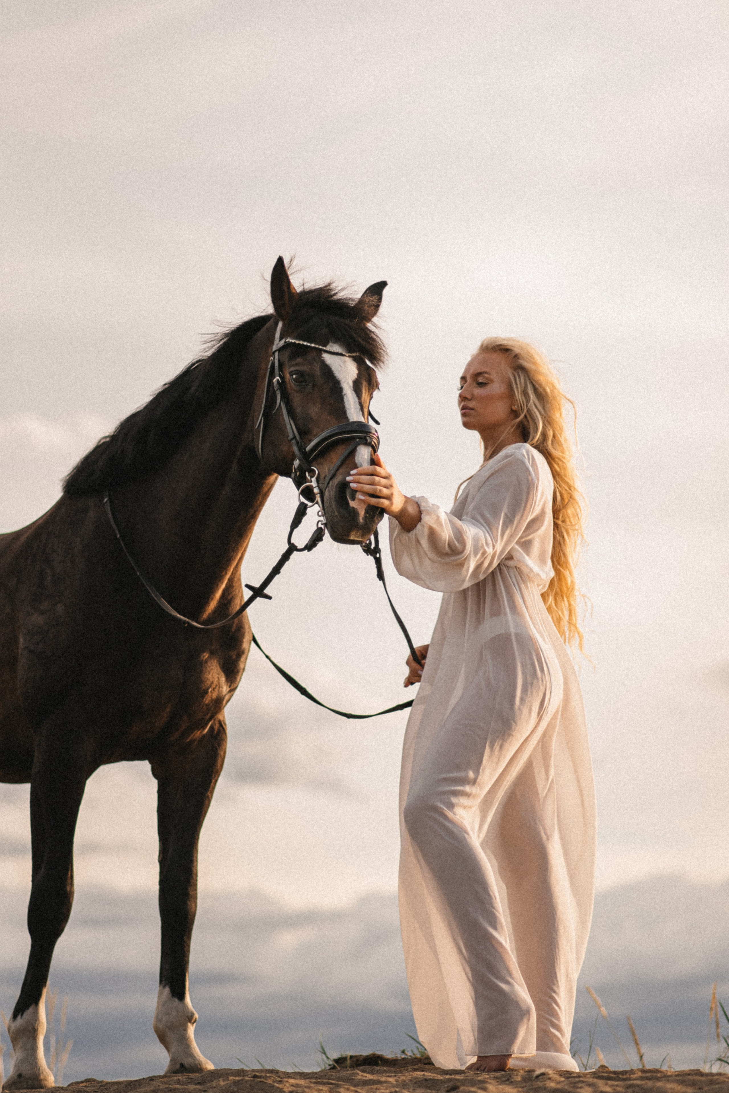 Валерия. Атмосферная фотосессия с лошадью. Фотограф в Мурманске Екатерина Рудак