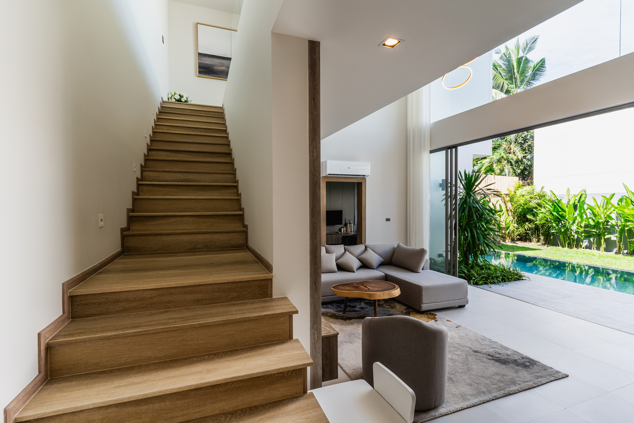 Interior real estate photography in Phuket — professional photos and videos. Yan Dolmatov — Photographer, Videographer, and Producer in Phuket