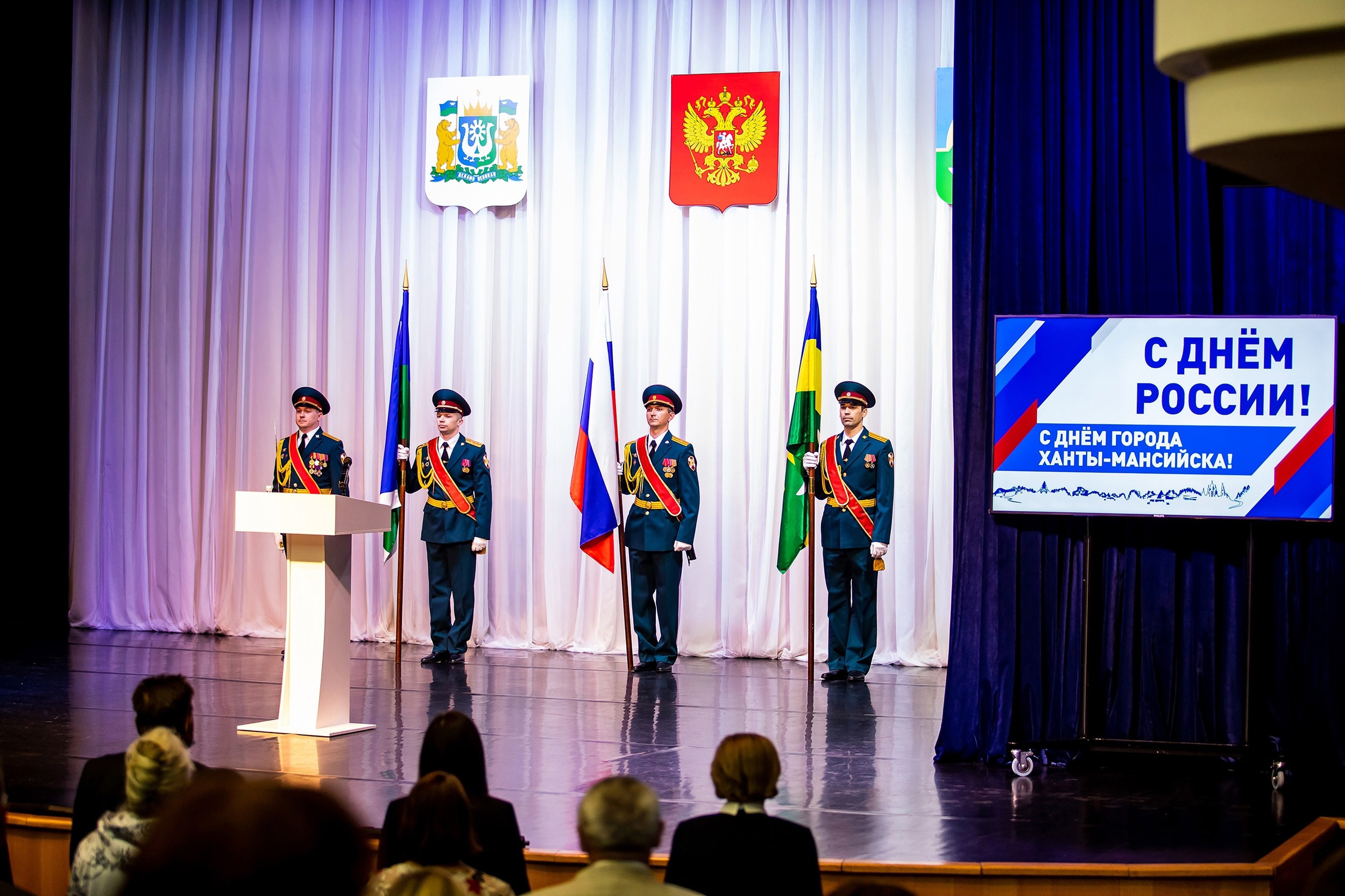 Основной альбом. Фотограф в Ханты-Мансийске Евгений Жуланов