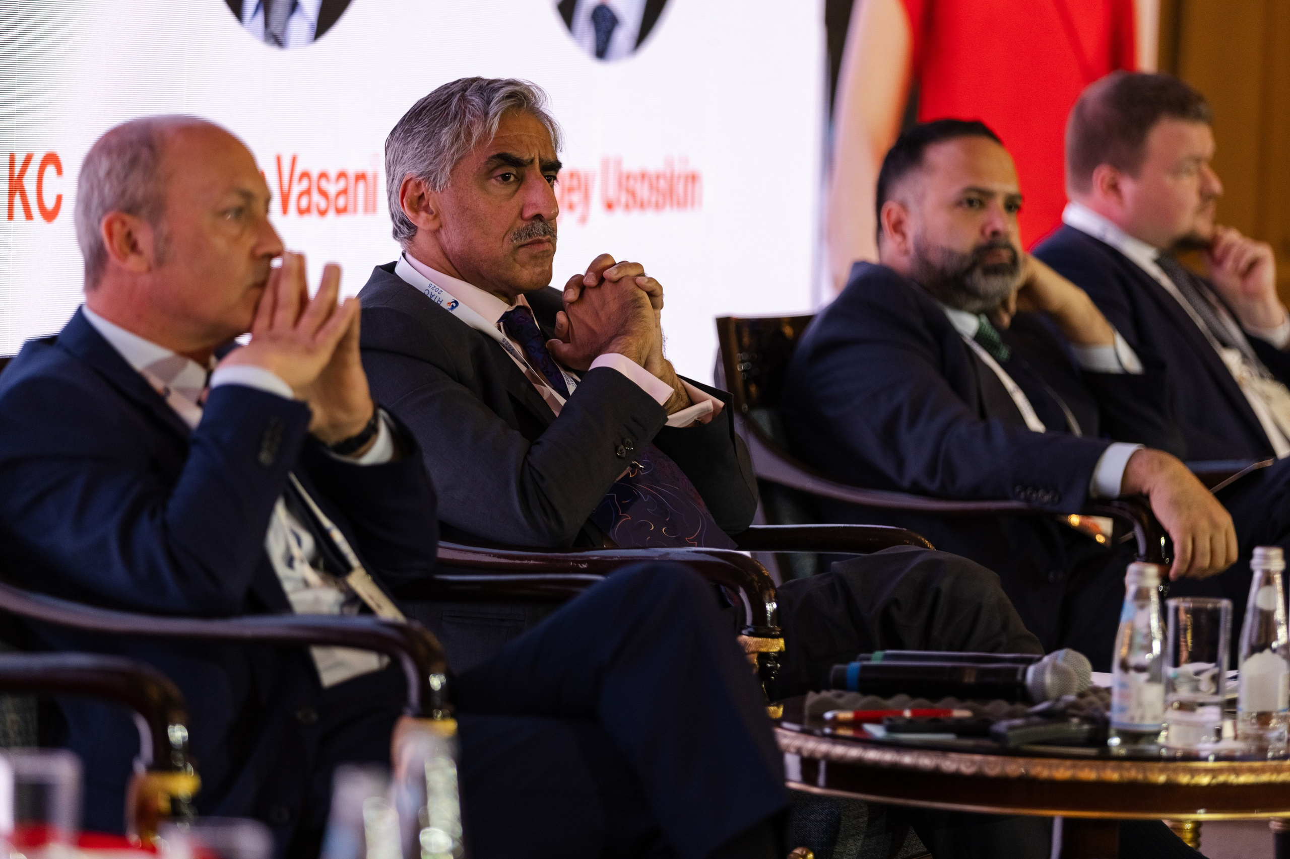 RIAC 2025. Свадебный репортажный фотограф в Москве