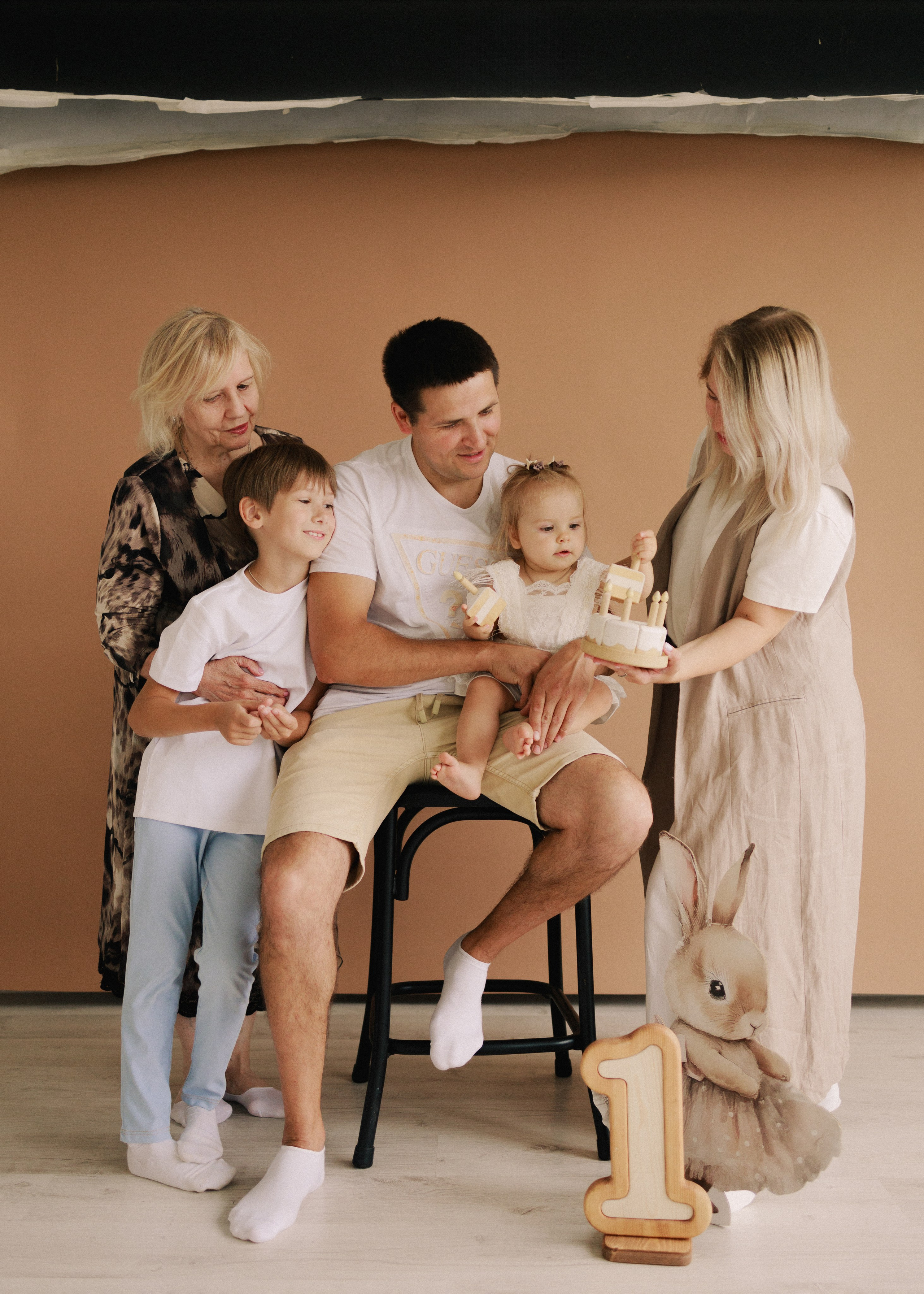 Семейная фотосъемка на годик. Семейный видеограф в Москве Элина Ладова