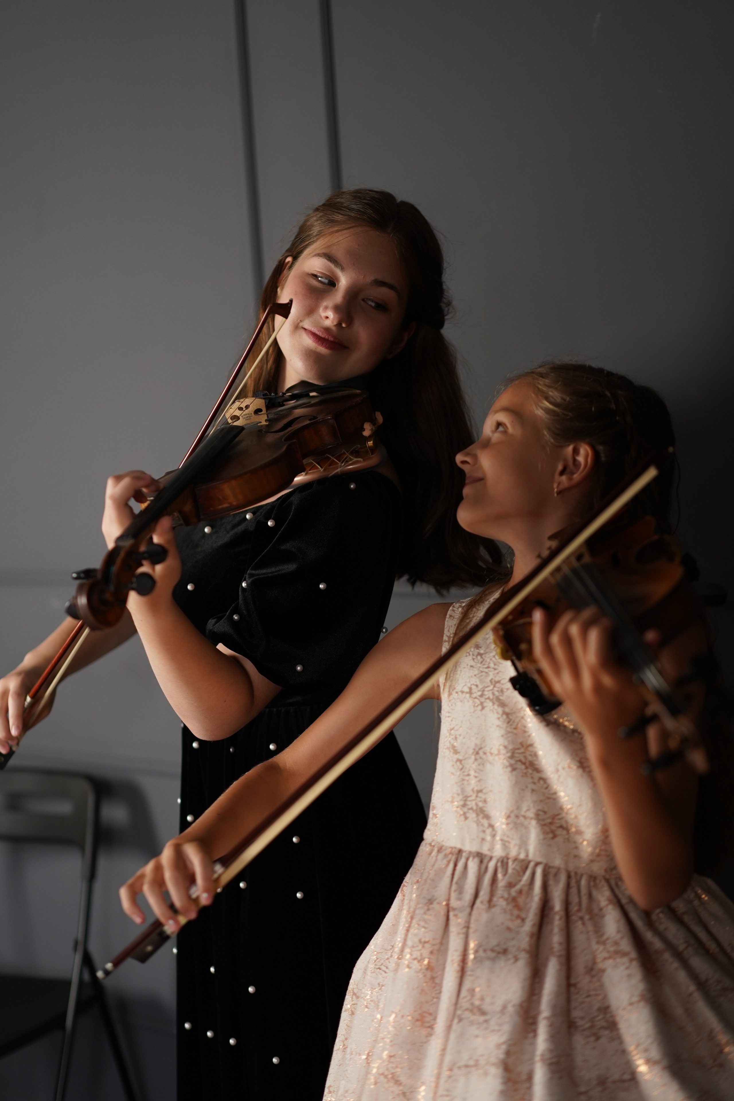 СКРИПАЧКИ. Фотограф Наталья Погодина в г. Обнинске