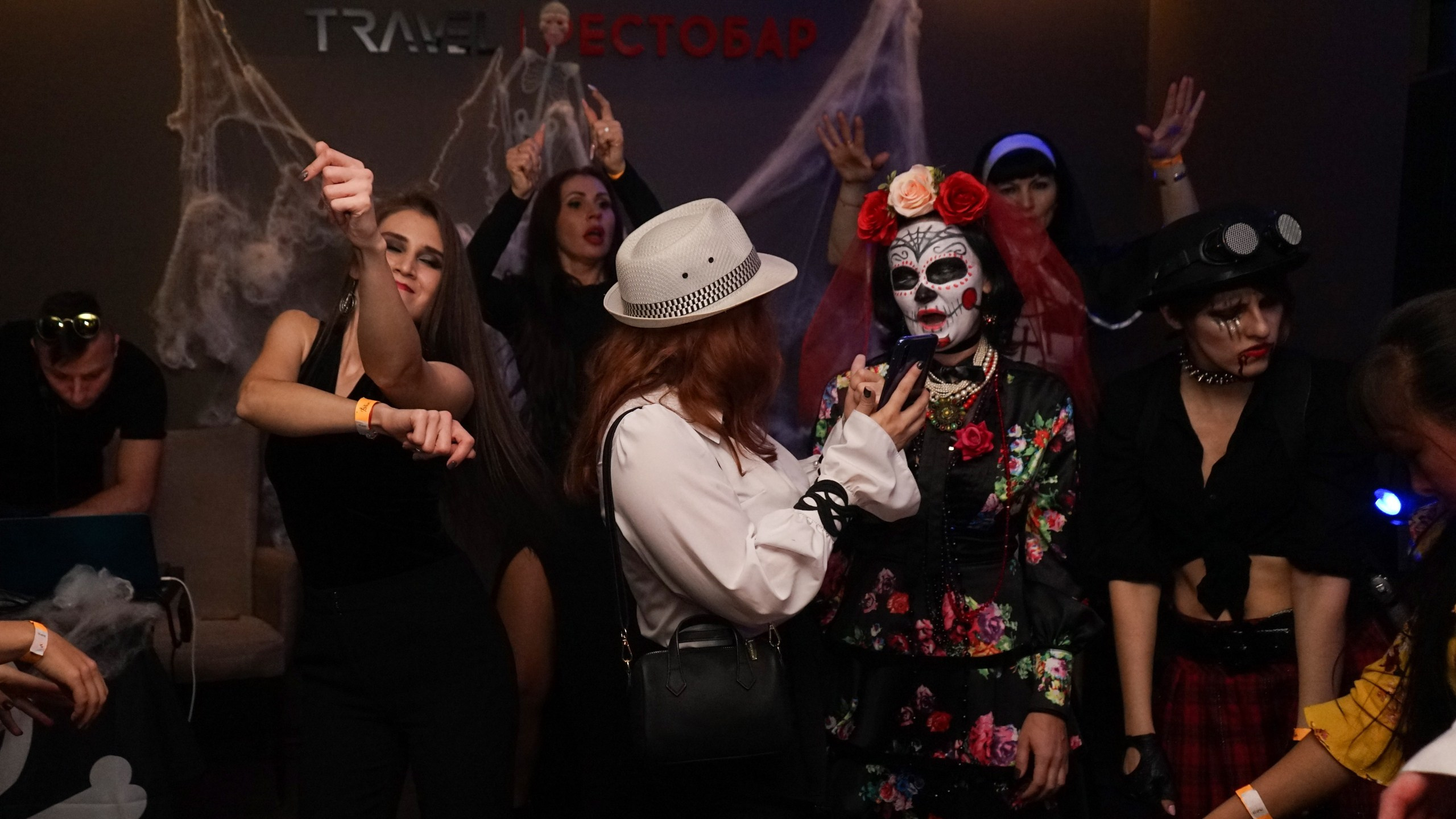 Патихардия. Клубная вечеринка | 31.10.20. Галерея Фантим