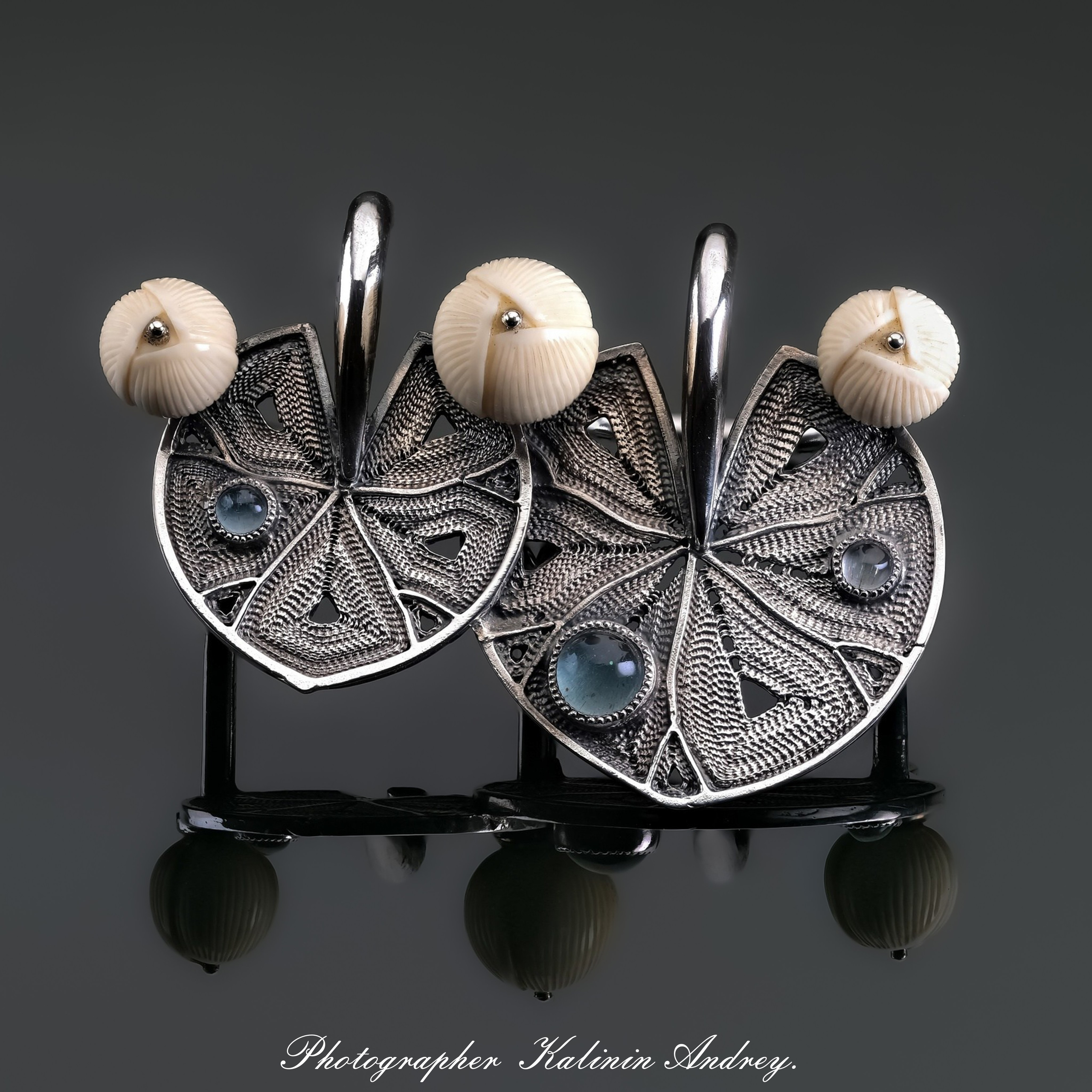 Рекламная эксклюзивная предметная фотосъёмка ювелирных изделий в Москве  тел +7 966-003-13-07. Высококачественная профессиональная рекламная фотосъёмка ювелирных украшений, драгоценных камней в Москве. Обучение, консультация