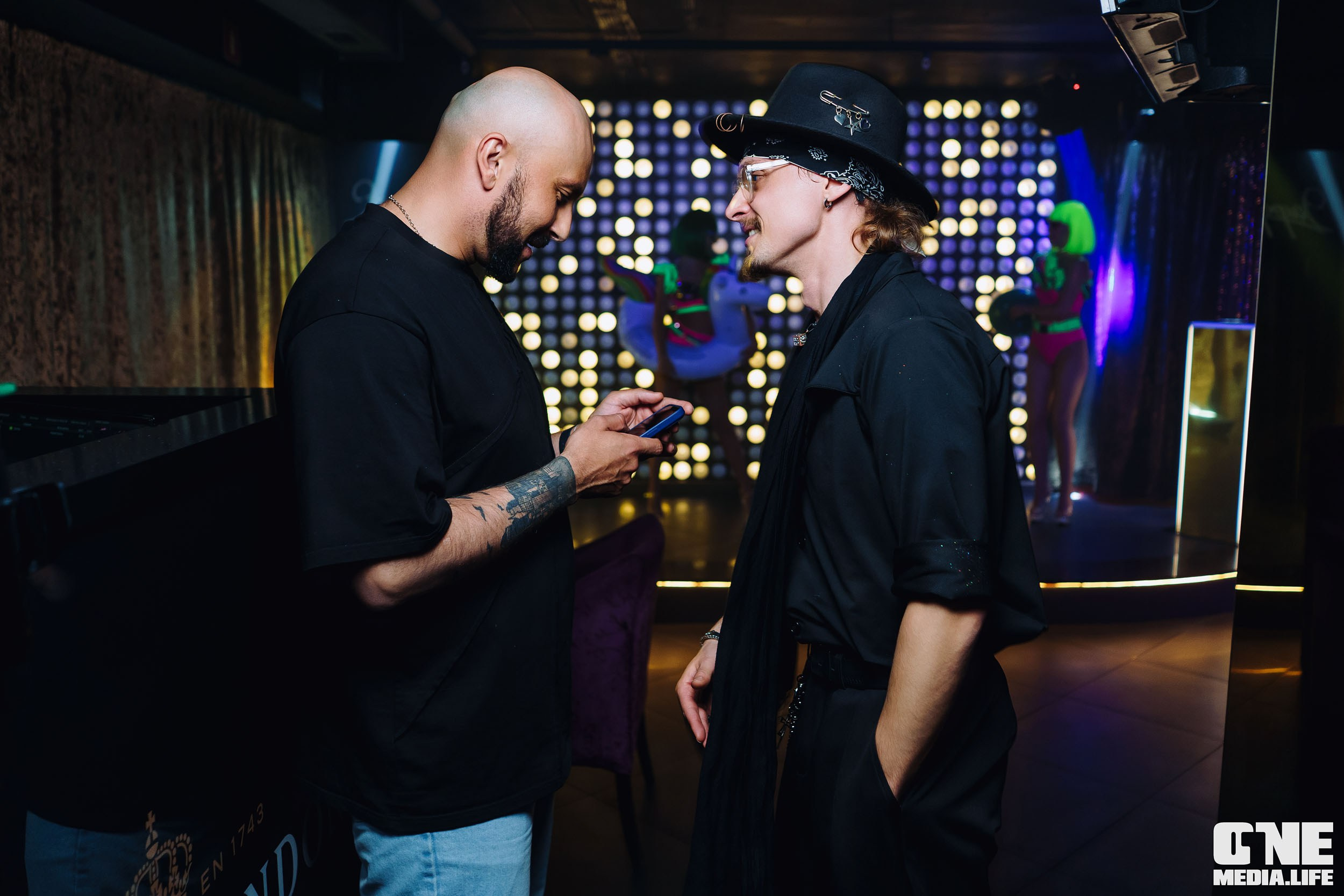 Фоторепортаж из караоке-клуба Эйфория. One Media Life: фоторепортажи, фотоотчеты с мероприятий и заведений