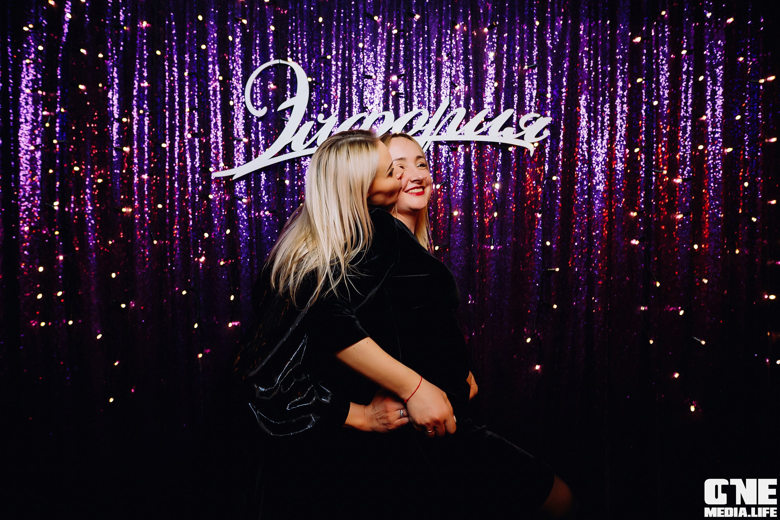 Фоторепортаж из караоке клуба Эйфория. One Media Life: фоторепортажи, фотоотчеты с мероприятий и заведений