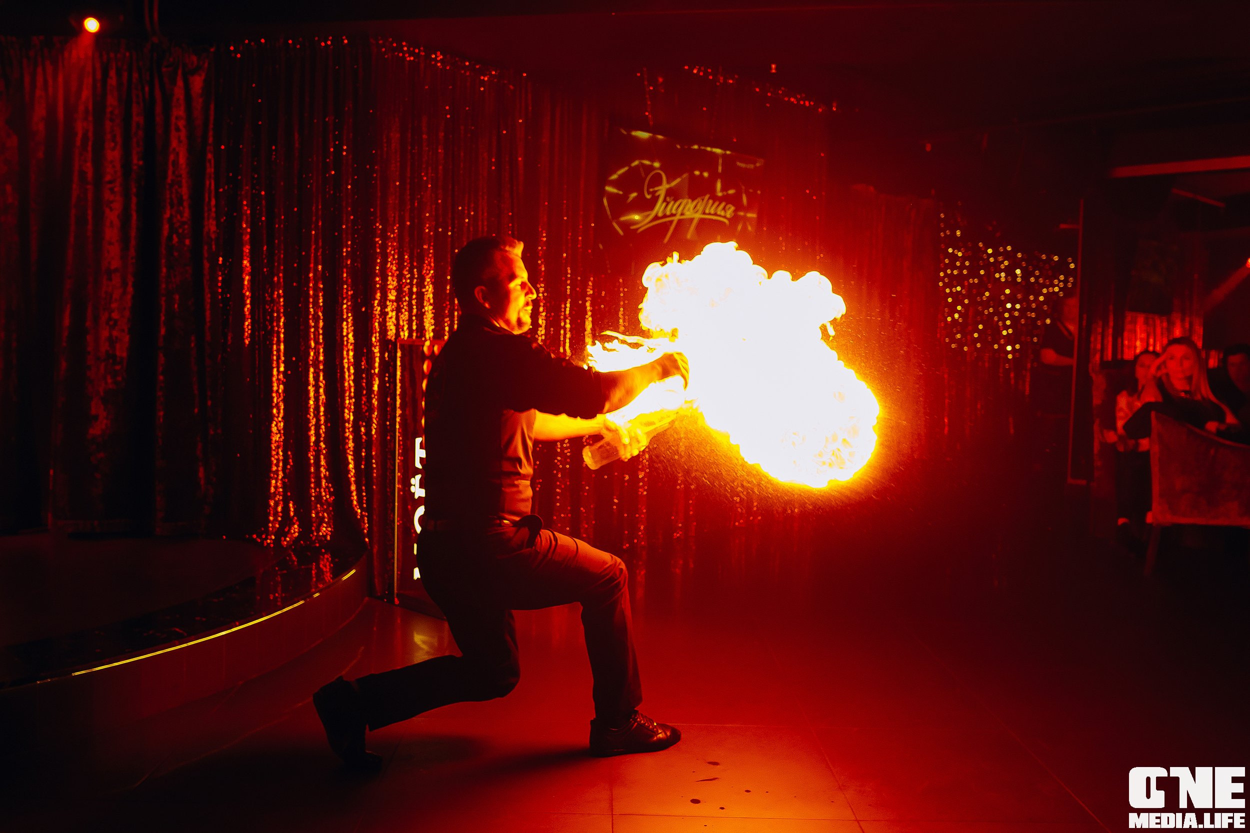 Фотоотчет из караоке клуба Эйфория в Калининграде. One Media Life: фоторепортажи, фотоотчеты с мероприятий и заведений