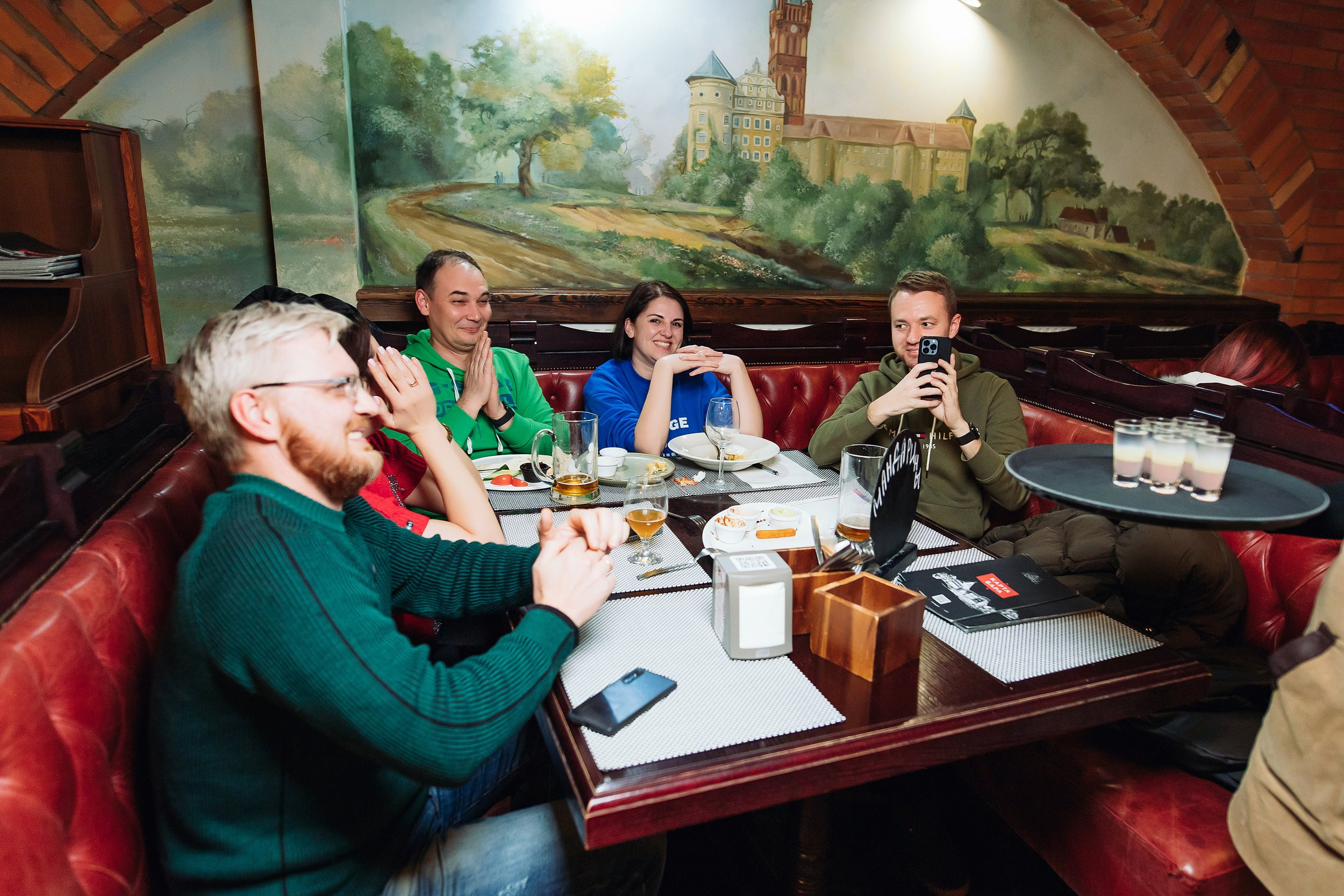 Фото репортаж с игры Квиз, Плиз!. One Media Life: фоторепортажи, фотоотчеты с мероприятий и заведений