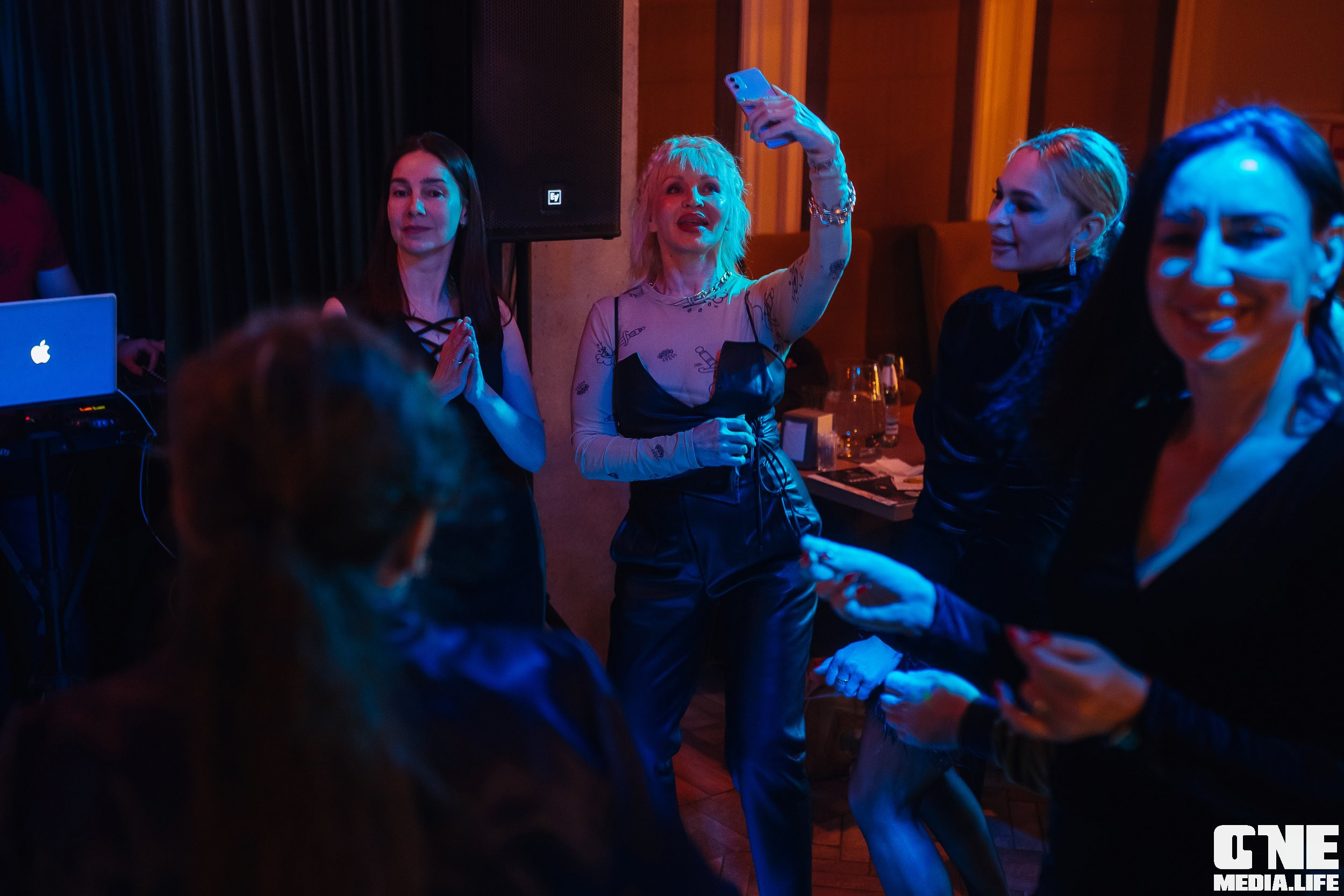 Фоторепортаж из ресторана Балкон. One Media Life: фоторепортажи, фотоотчеты с мероприятий и заведений