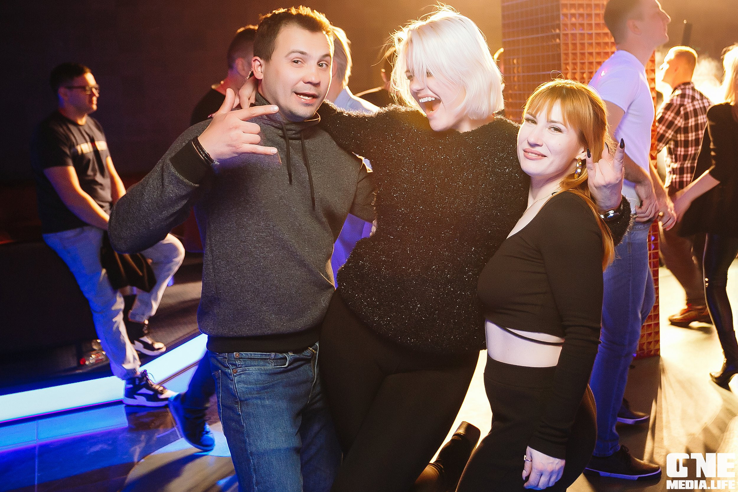 Фотоотчет из ночного клуба Планета в Калининграде. One Media Life: фоторепортажи, фотоотчеты с мероприятий и заведений