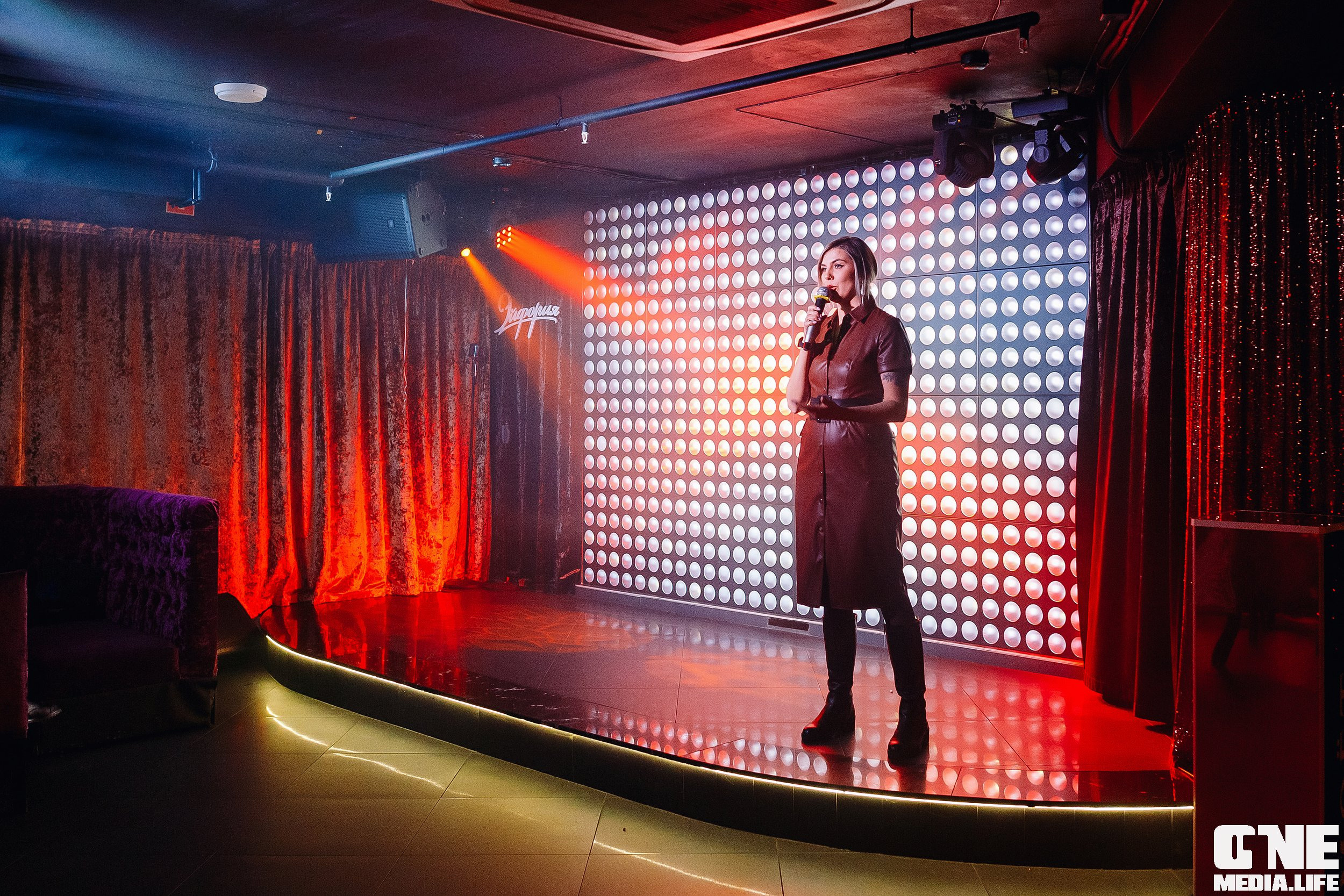 Фотоотчет из караоке клуба Эйфория в Калининграде. One Media Life: фоторепортажи, фотоотчеты с мероприятий и заведений