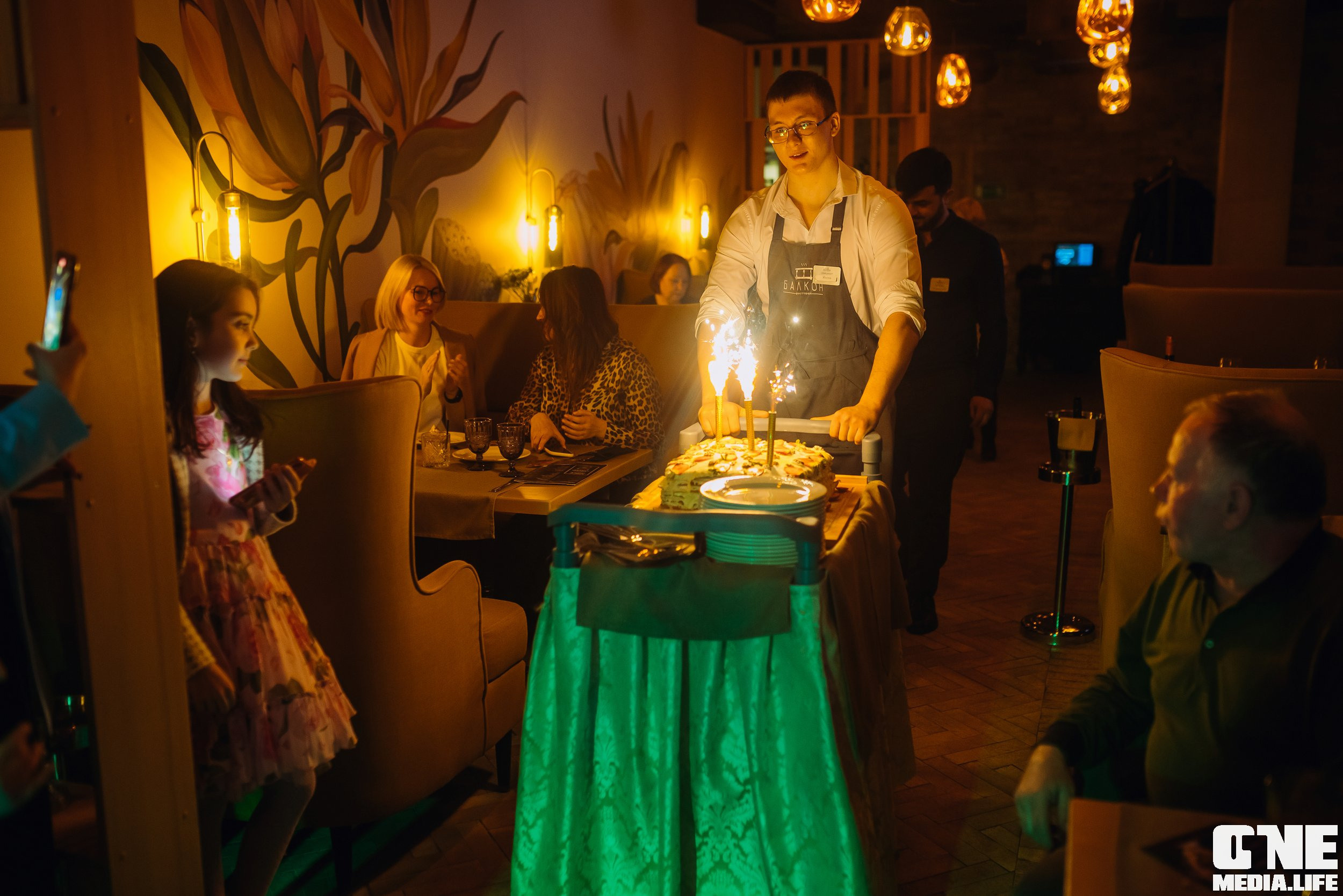 Фоторепортаж из ресторана Балкон. One Media Life: фоторепортажи, фотоотчеты с мероприятий и заведений