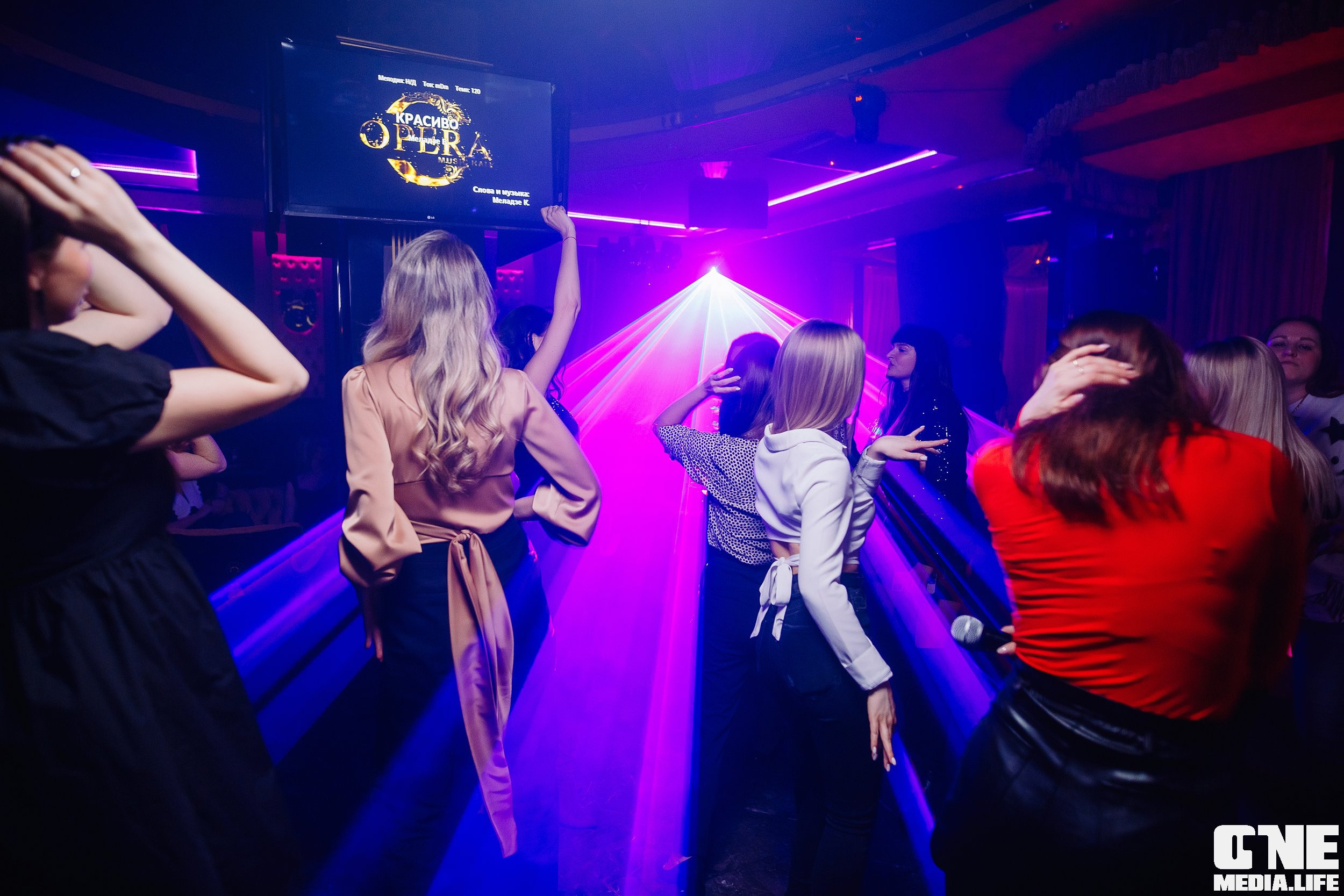 Фоторепортаж из караоке Opera Music Hall. One Media Life: фоторепортажи, фотоотчеты с мероприятий и заведений