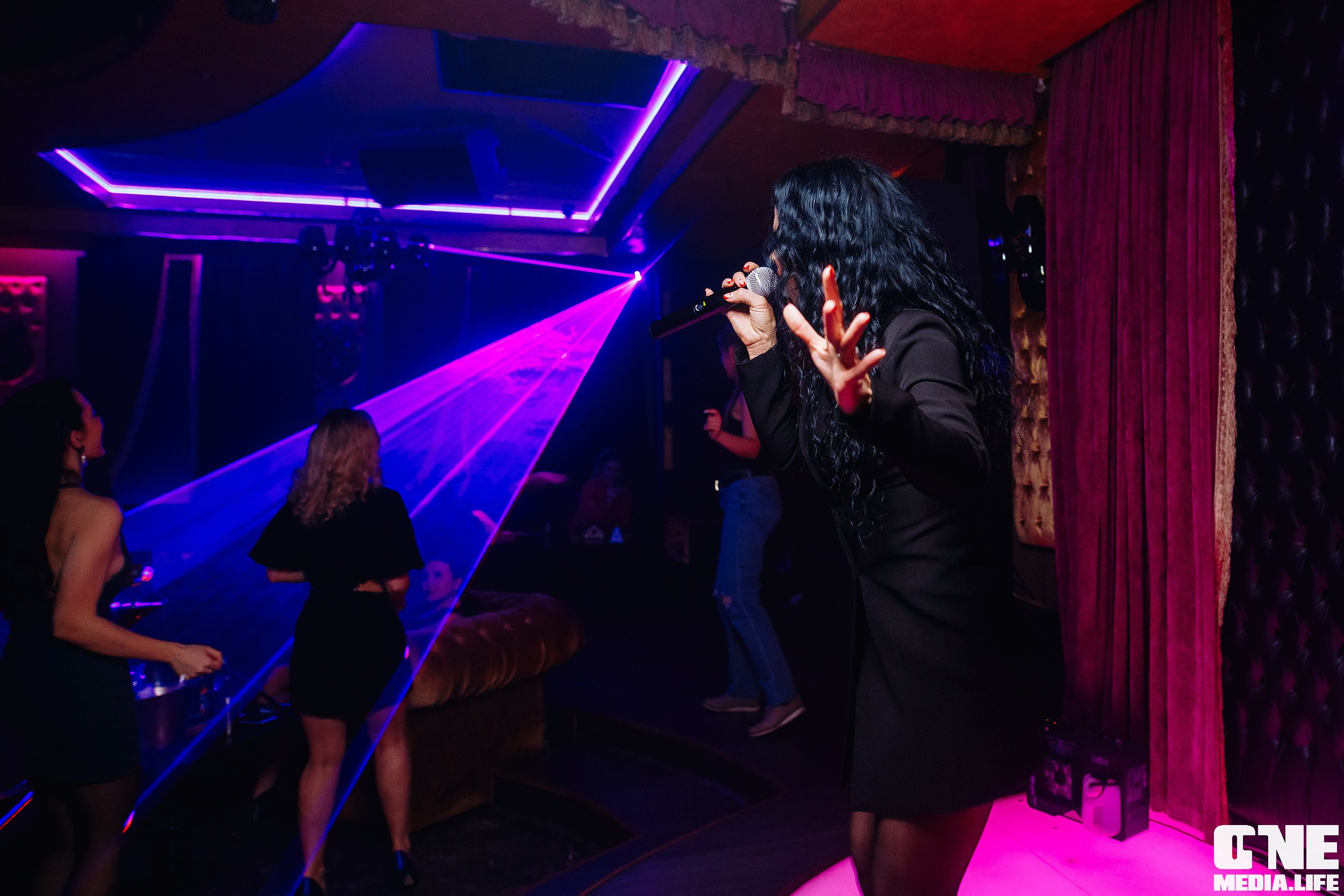 Фоторепортаж из караоке Opera Music Hall. One Media Life: фоторепортажи, фотоотчеты с мероприятий и заведений
