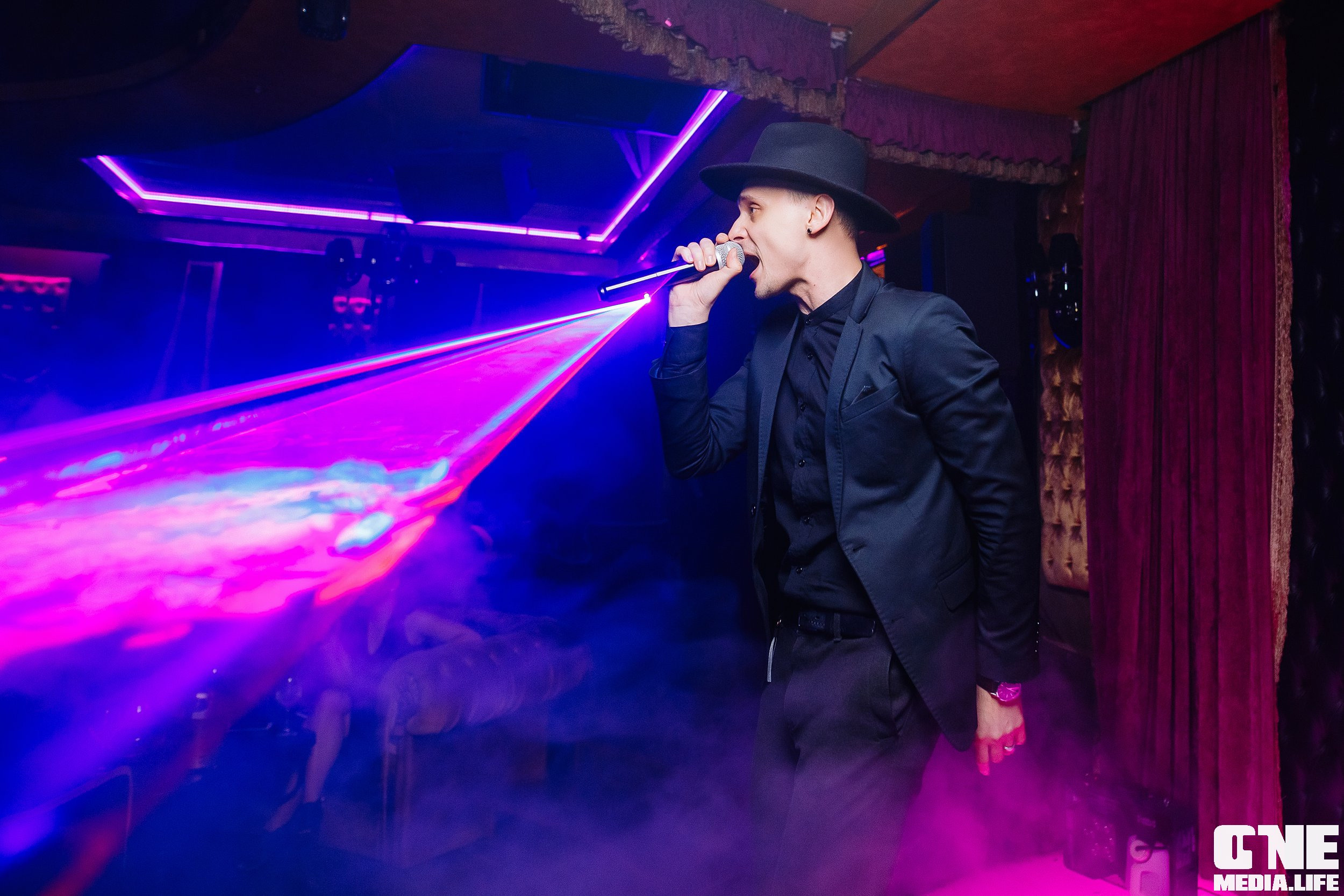 Фоторепортаж из караоке Opera Music Hall. One Media Life: фоторепортажи, фотоотчеты с мероприятий и заведений
