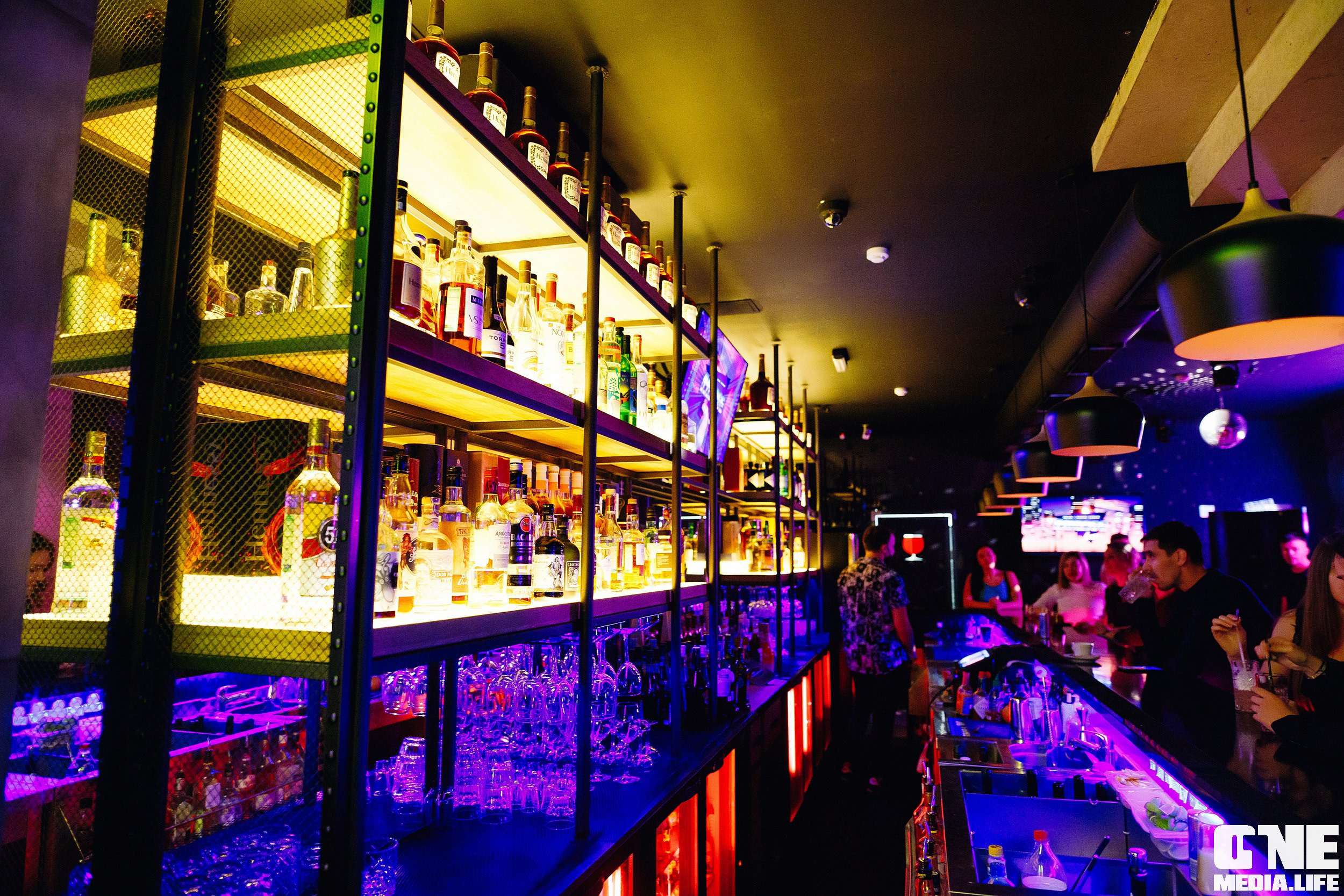 Фотоотчет из диско бара Mirage в Калининграде. One Media Life: фоторепортажи, фотоотчеты с мероприятий и заведений