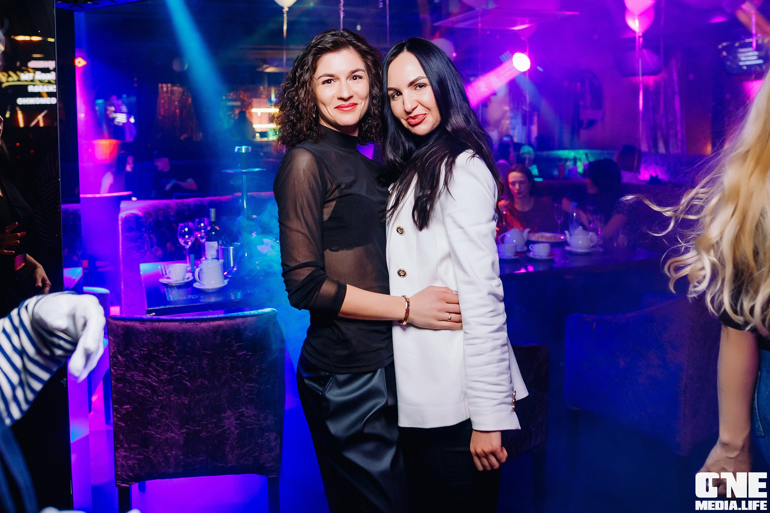 Фотоотчет из караоке клуба Эйфория в Калининграде. One Media Life: фоторепортажи, фотоотчеты с мероприятий и заведений