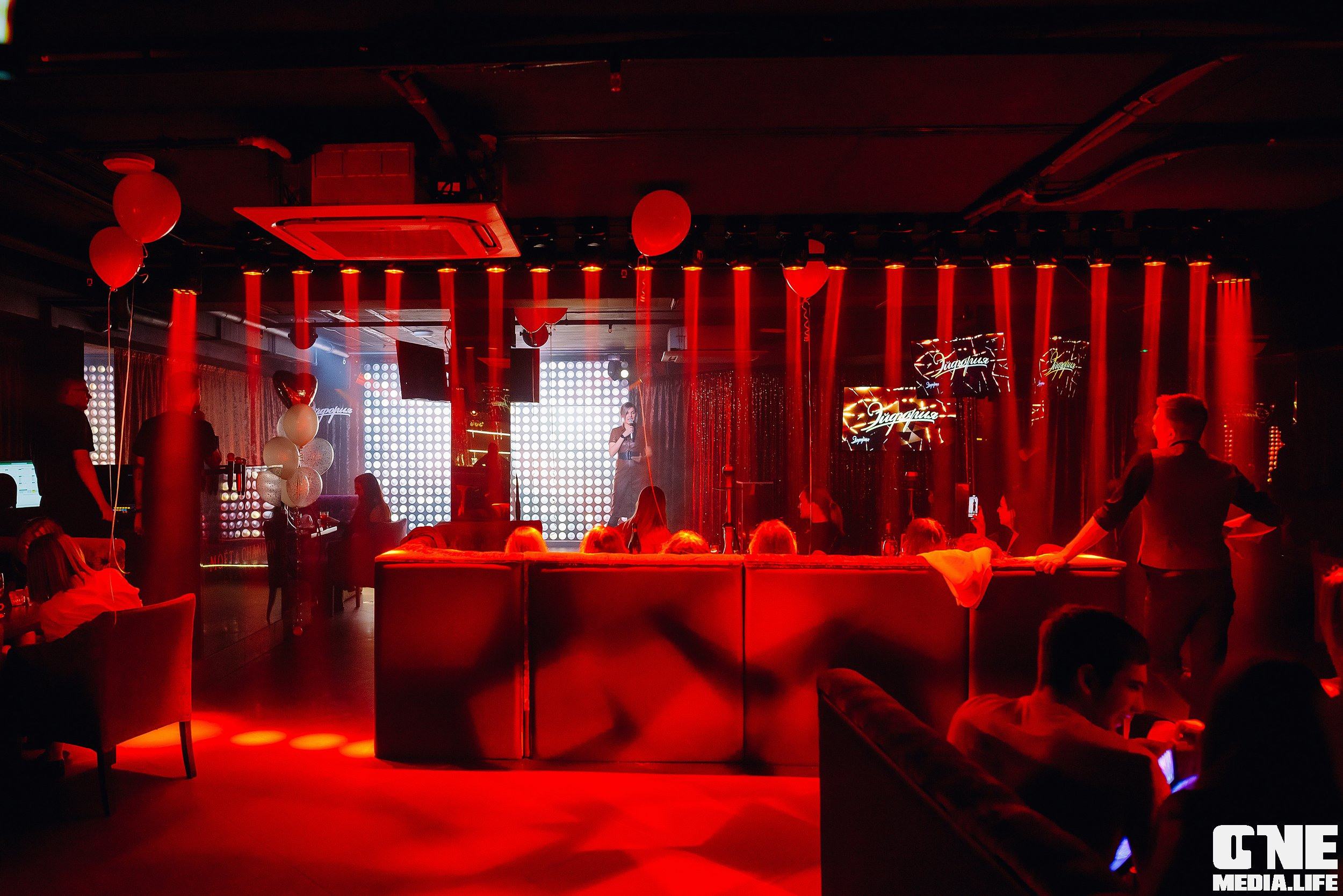 Фотоотчет из караоке клуба Эйфория в Калининграде. One Media Life: фоторепортажи, фотоотчеты с мероприятий и заведений
