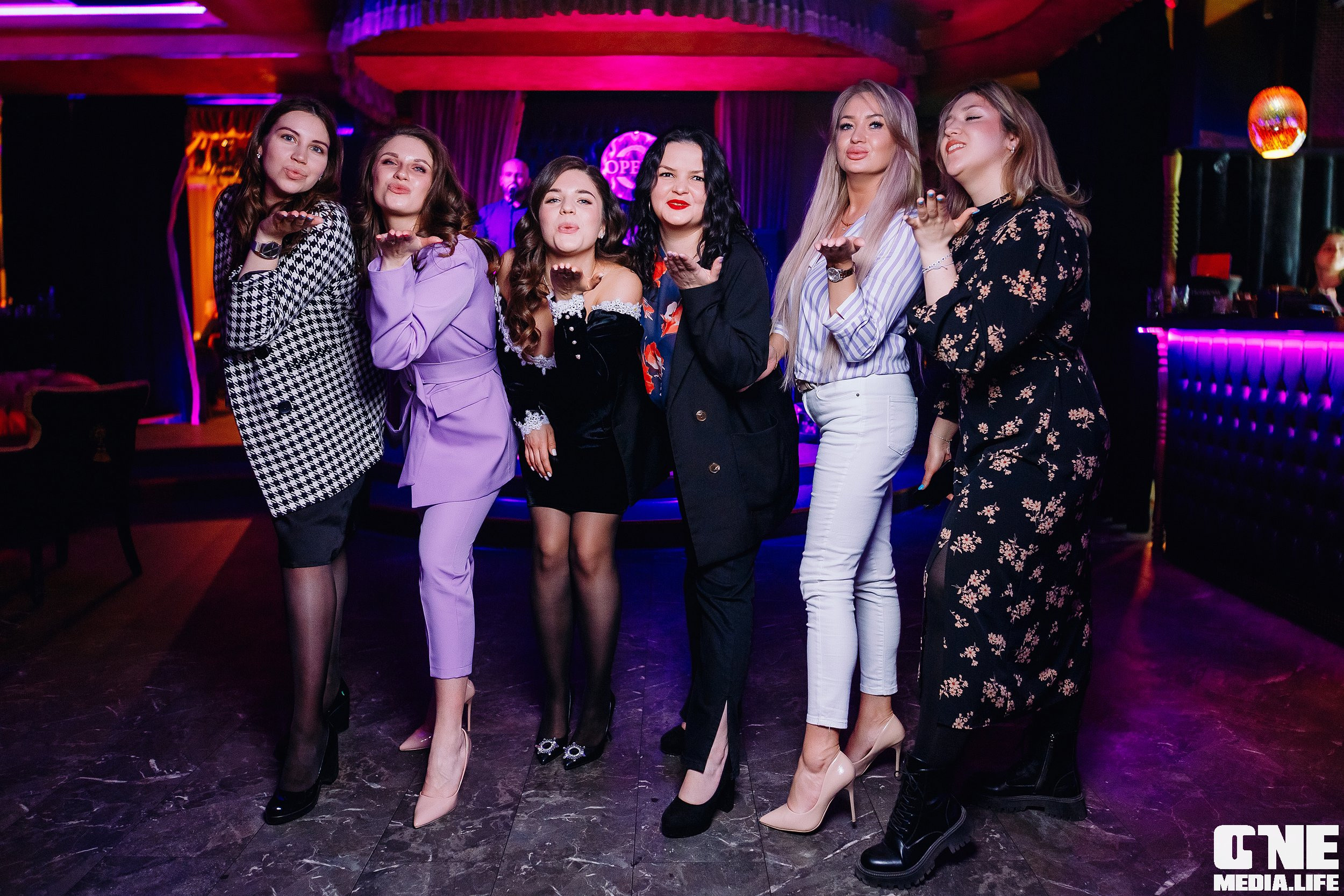 Фоторепортаж из караоке Опера. One Media Life: фоторепортажи, фотоотчеты с мероприятий и заведений