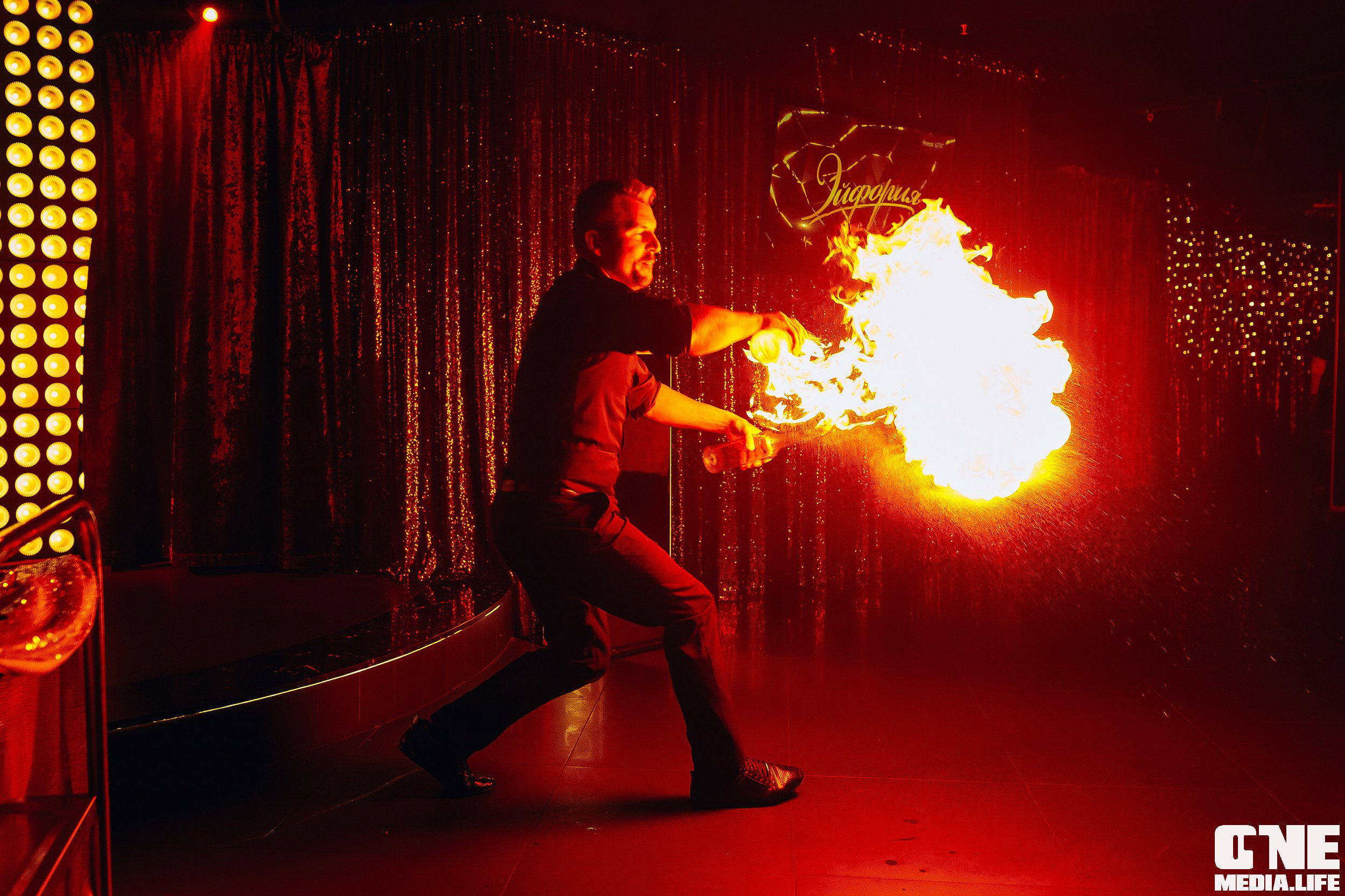 Фотоотчет из караоке клуба Эйфория в Калининграде. One Media Life: фоторепортажи, фотоотчеты с мероприятий и заведений