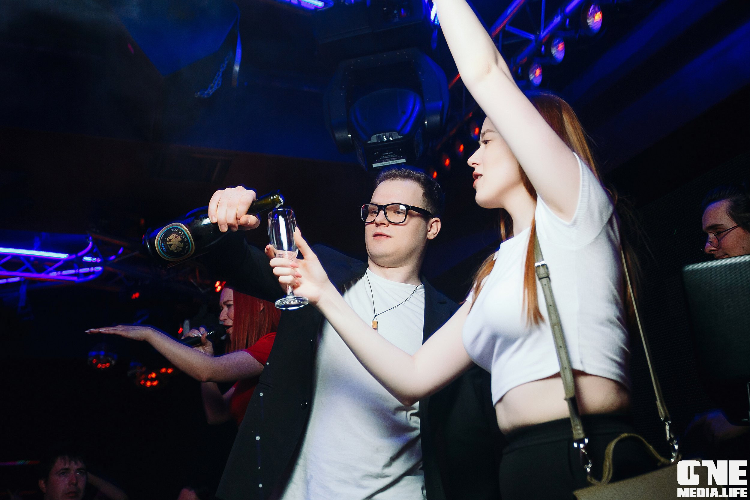 Фотоотчет из ночного клуба Планета в Калининграде. One Media Life: фоторепортажи, фотоотчеты с мероприятий и заведений