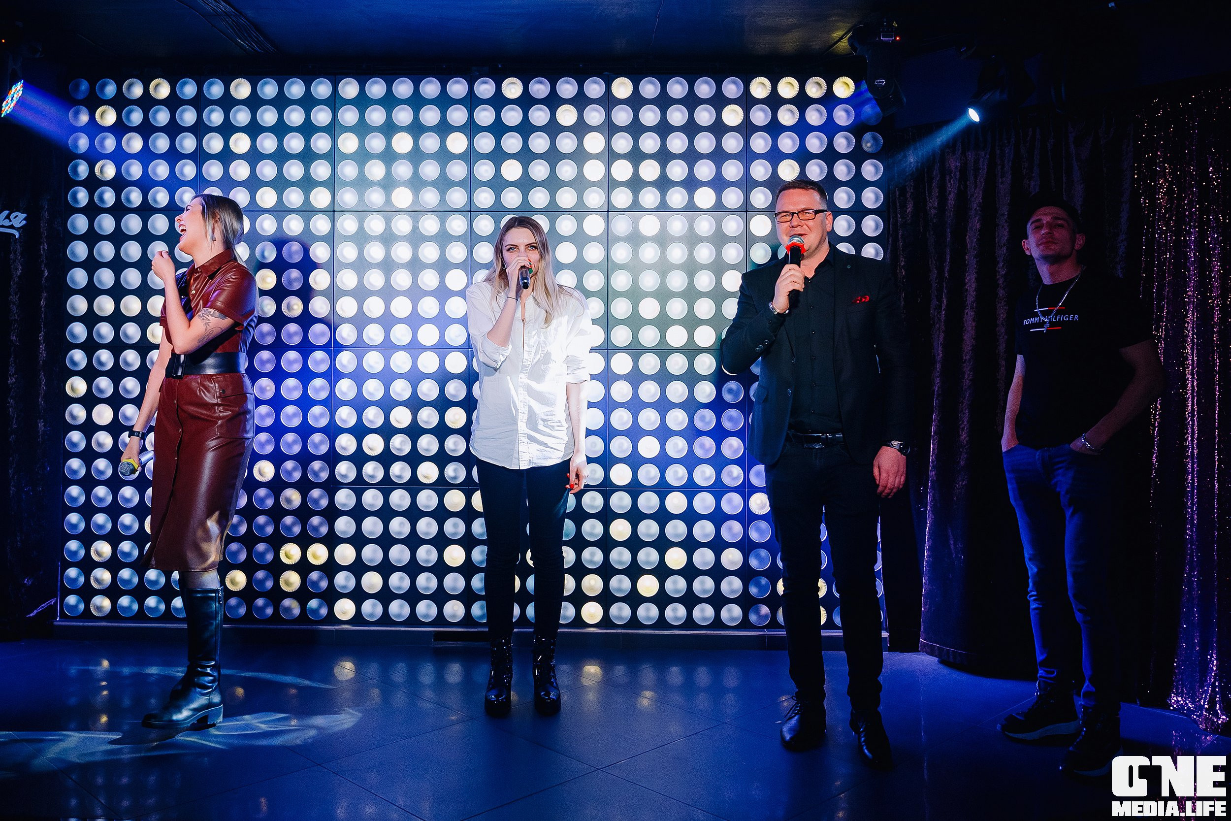 Фотоотчет из караоке клуба Эйфория в Калининграде. One Media Life: фоторепортажи, фотоотчеты с мероприятий и заведений