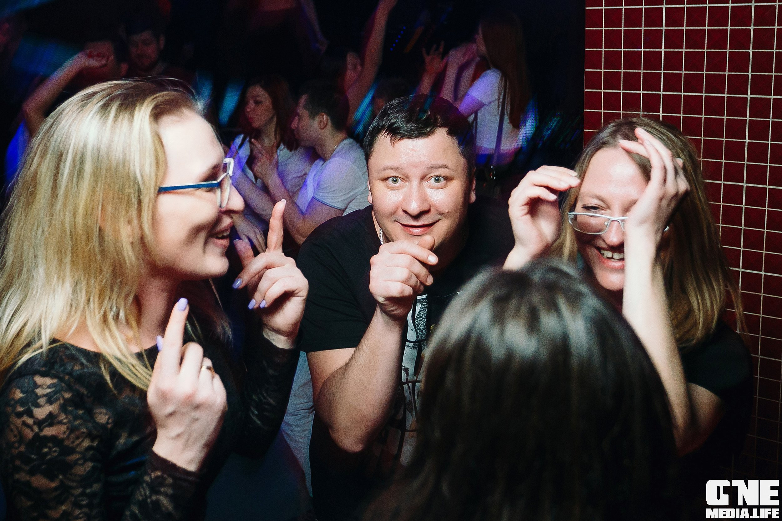 Фотоотчет из ночного клуба Планета в Калининграде. One Media Life: фоторепортажи, фотоотчеты с мероприятий и заведений