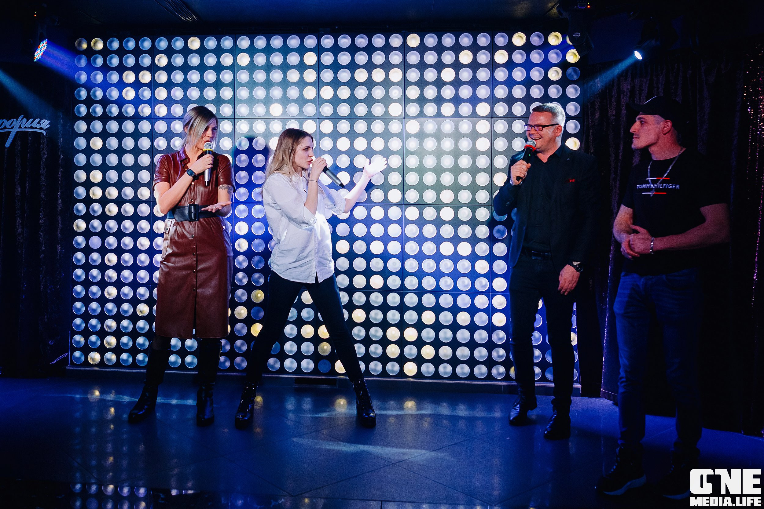 Фотоотчет из караоке клуба Эйфория в Калининграде. One Media Life: фоторепортажи, фотоотчеты с мероприятий и заведений