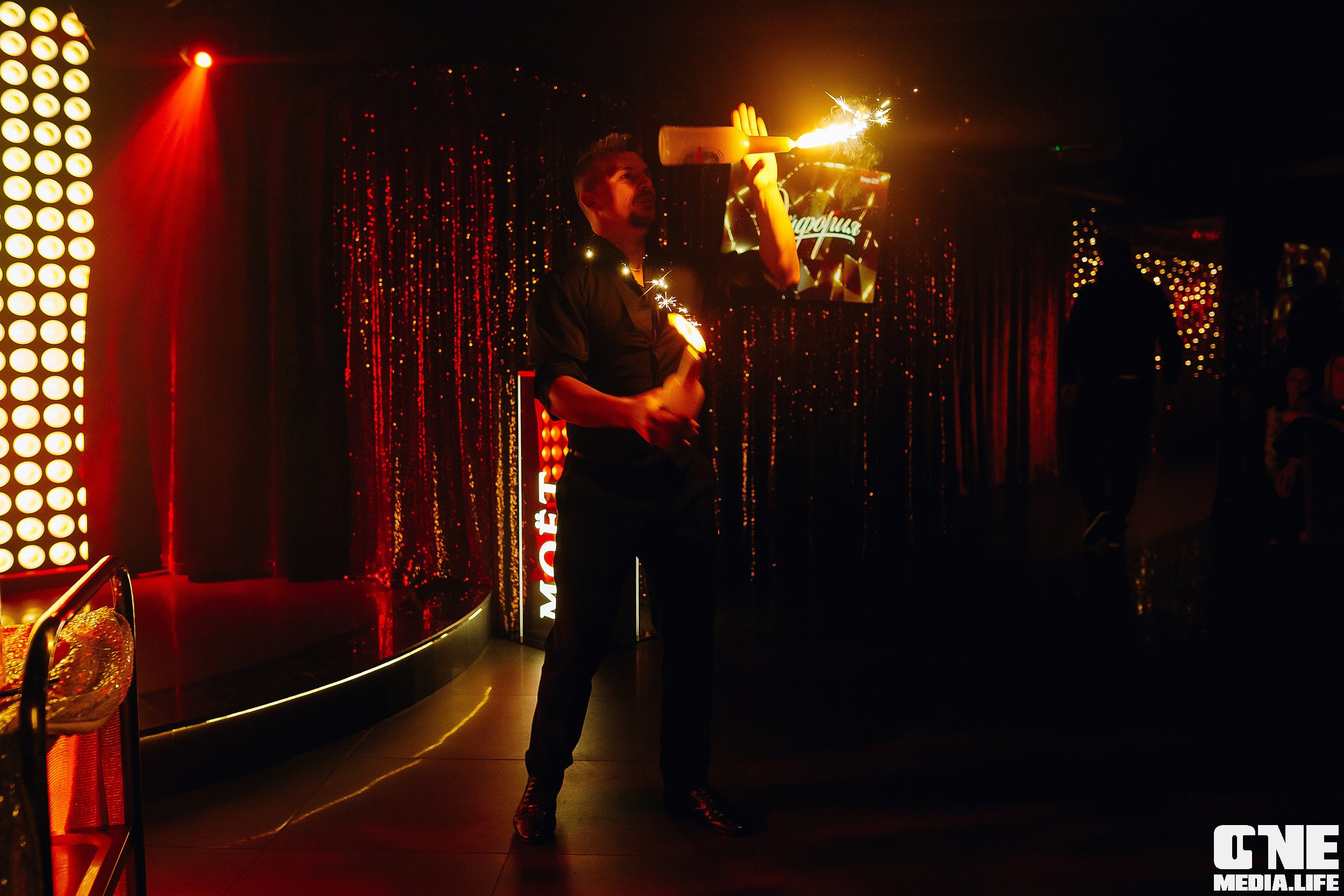 Фотоотчет из караоке клуба Эйфория в Калининграде. One Media Life: фоторепортажи, фотоотчеты с мероприятий и заведений