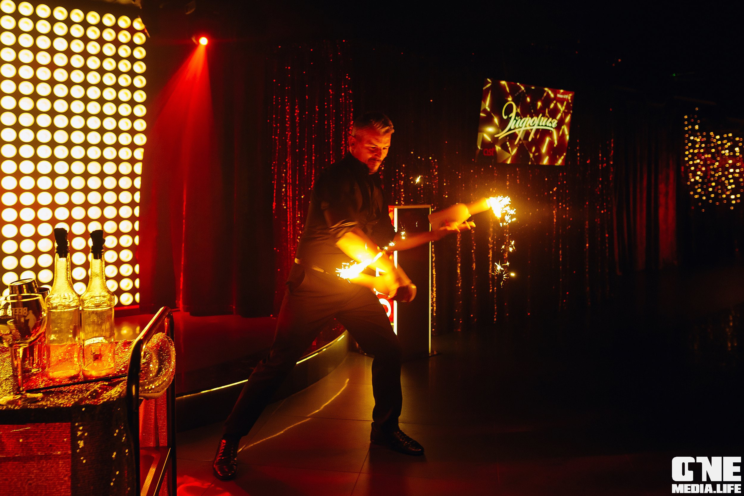 Фотоотчет из караоке клуба Эйфория в Калининграде. One Media Life: фоторепортажи, фотоотчеты с мероприятий и заведений