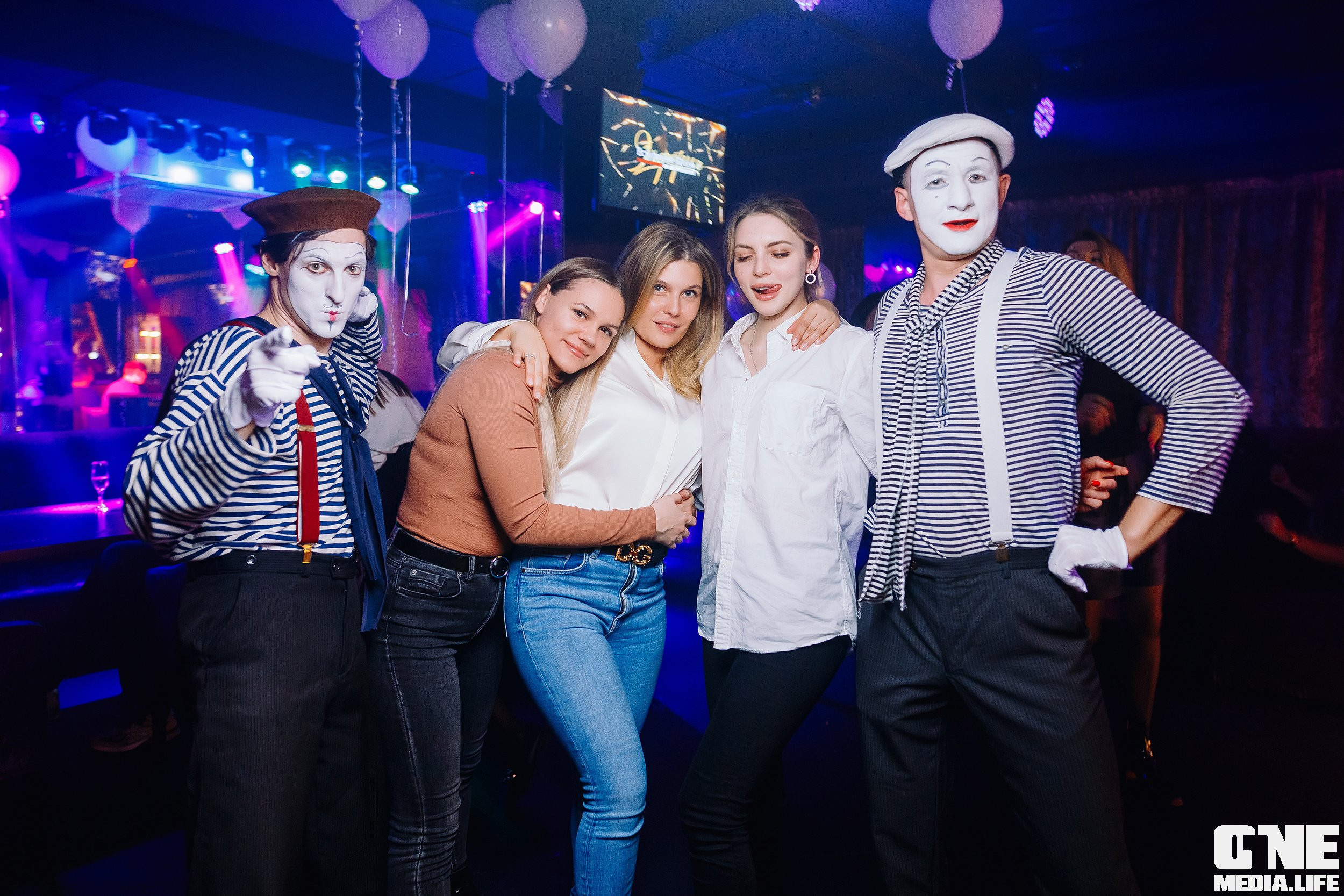 Фотоотчет из караоке клуба Эйфория в Калининграде. One Media Life: фоторепортажи, фотоотчеты с мероприятий и заведений