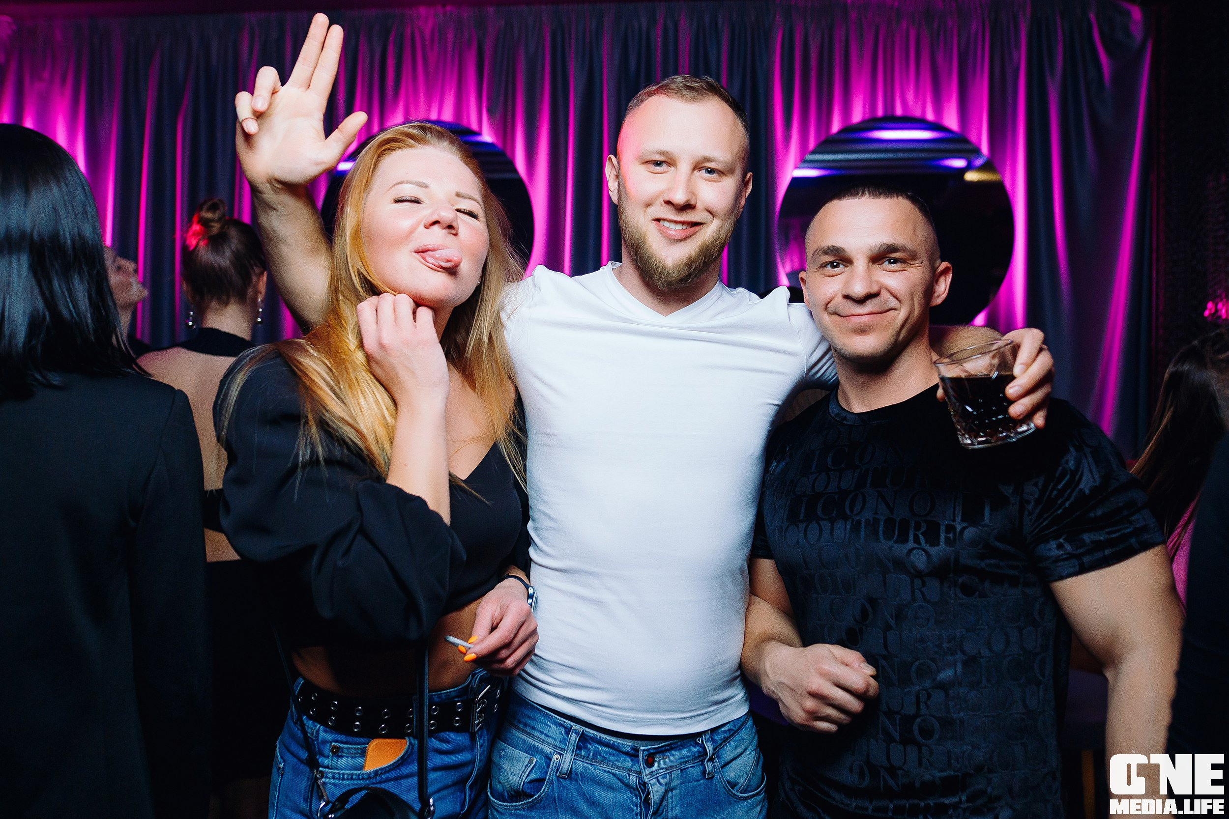 Фотоотчет из диско бара Mirage в Калининграде. One Media Life: фоторепортажи, фотоотчеты с мероприятий и заведений