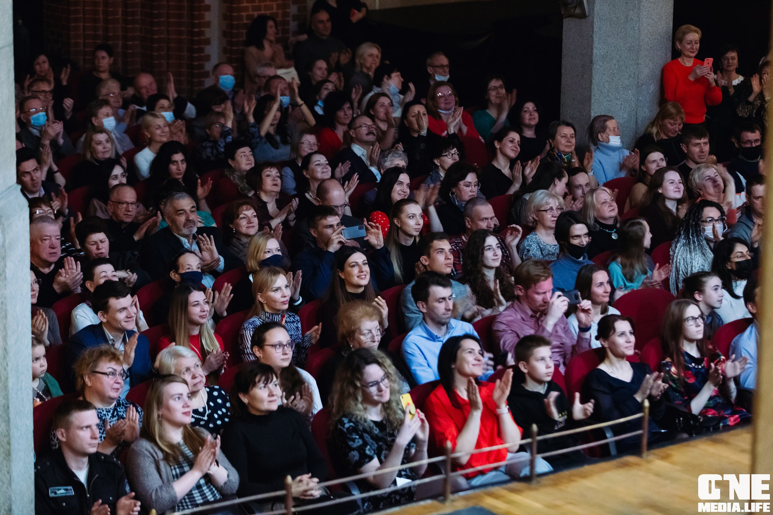 Фоторепортаж из Калининградской Филармонии. One Media Life: фоторепортажи, фотоотчеты с мероприятий и заведений
