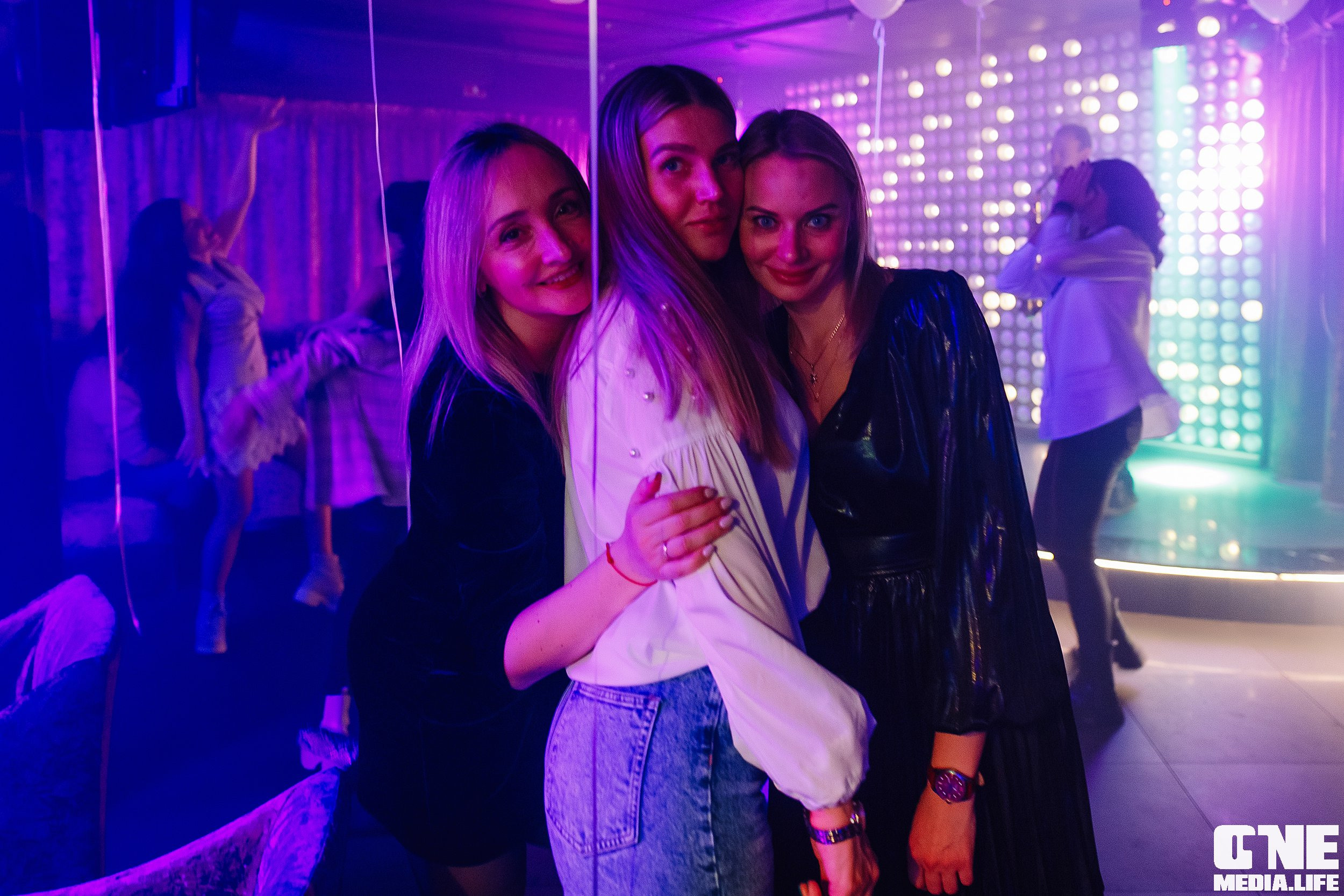 Фоторепортаж из караоке клуба Эйфория. One Media Life: фоторепортажи, фотоотчеты с мероприятий и заведений