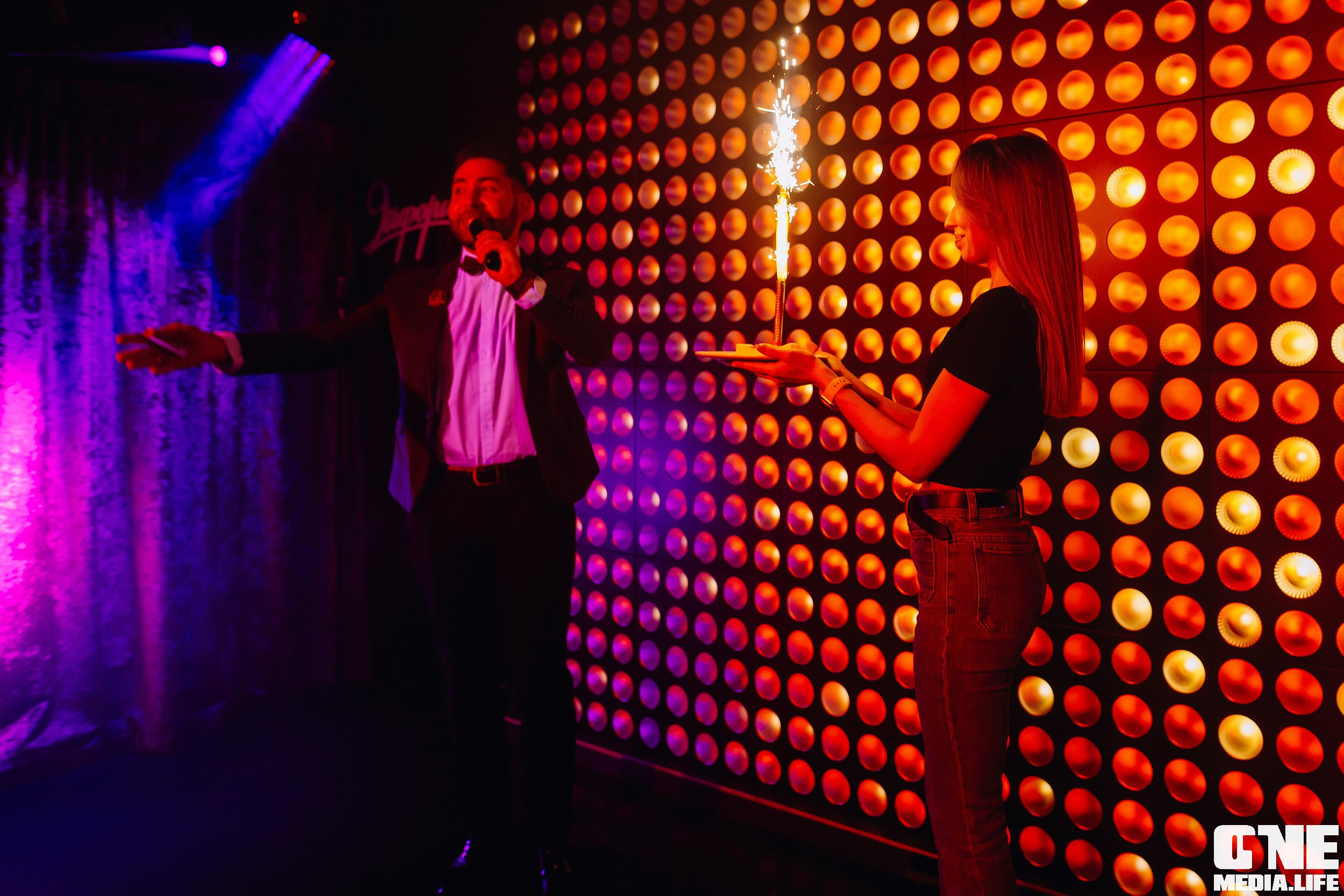 Фотоотчет из караоке клуба Эйфория в Калининграде. One Media Life: фоторепортажи, фотоотчеты с мероприятий и заведений