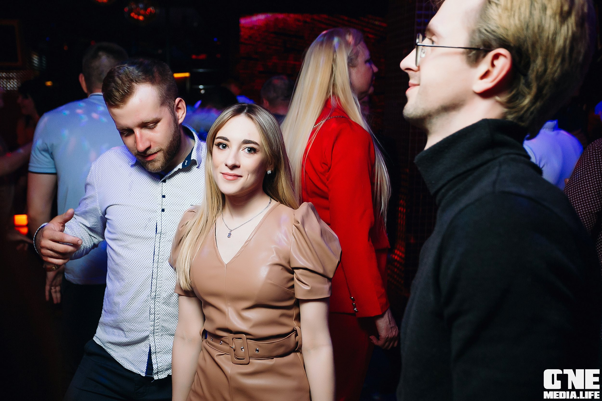Фотоотчет из ночного клуба Планета в Калининграде. One Media Life: фоторепортажи, фотоотчеты с мероприятий и заведений