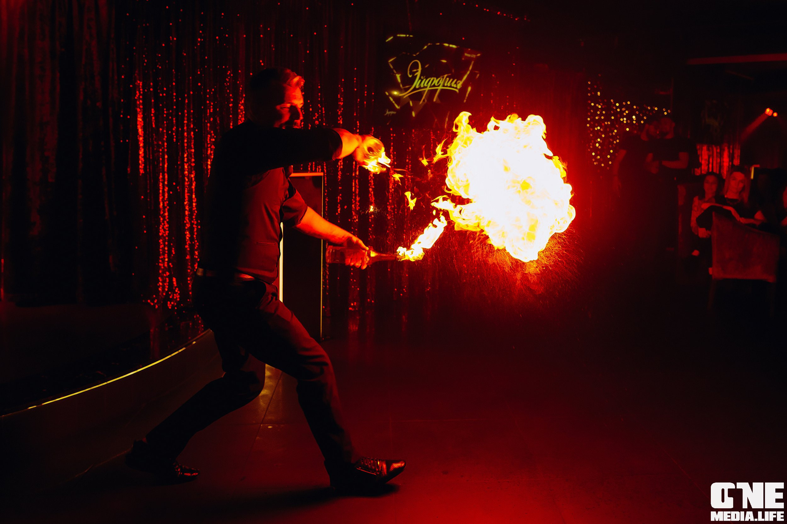 Фотоотчет из караоке клуба Эйфория в Калининграде. One Media Life: фоторепортажи, фотоотчеты с мероприятий и заведений