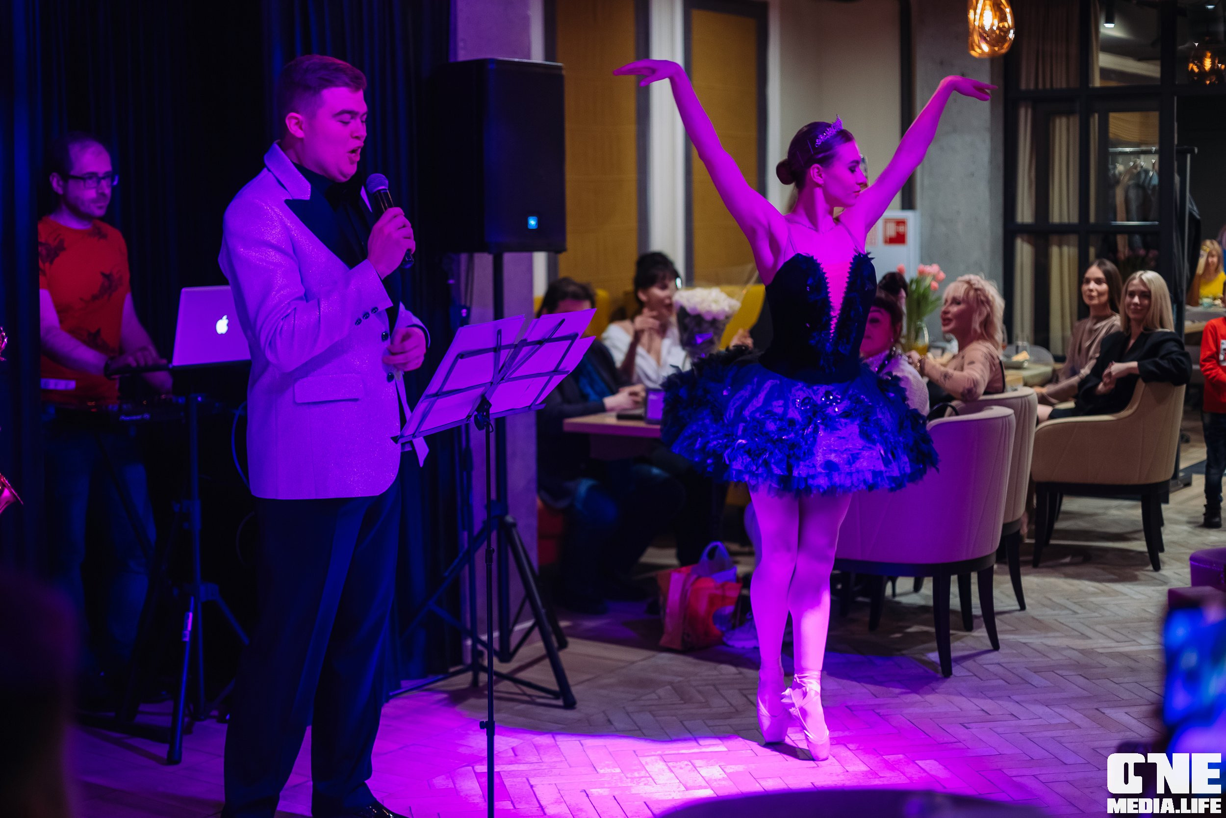 Фоторепортаж из ресторана Балкон. One Media Life: фоторепортажи, фотоотчеты с мероприятий и заведений