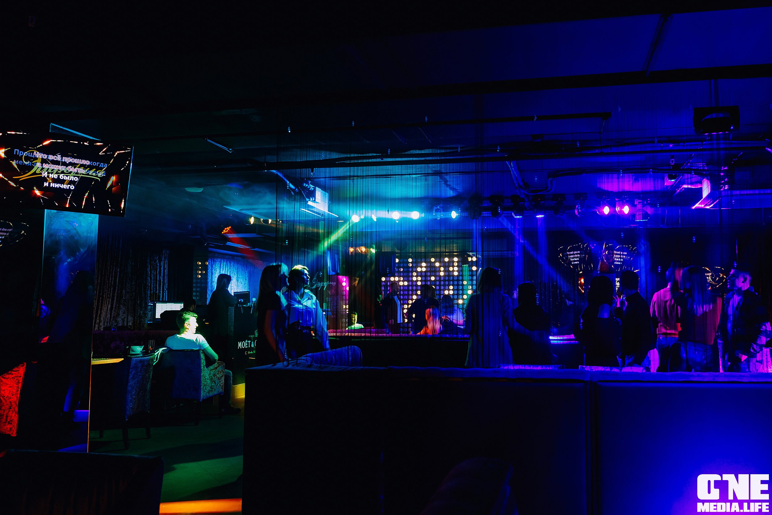 Фоторепортаж с караоке клуба Эйфория в Калининграде. One Media Life: фоторепортажи, фотоотчеты с мероприятий и заведений