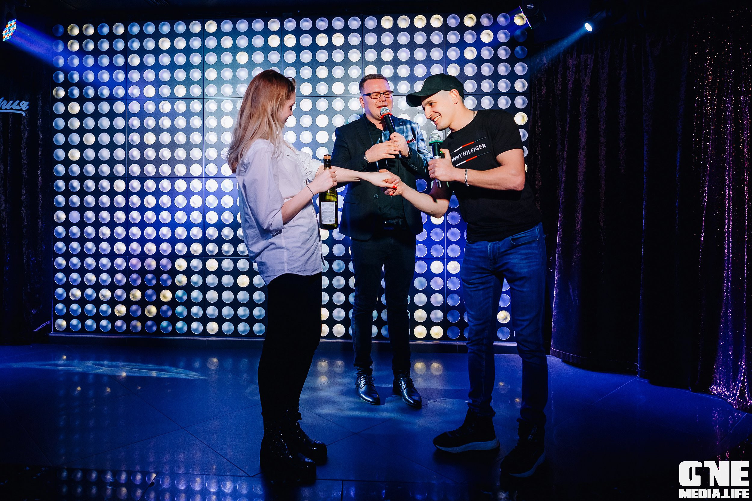 Фотоотчет из караоке клуба Эйфория в Калининграде. One Media Life: фоторепортажи, фотоотчеты с мероприятий и заведений