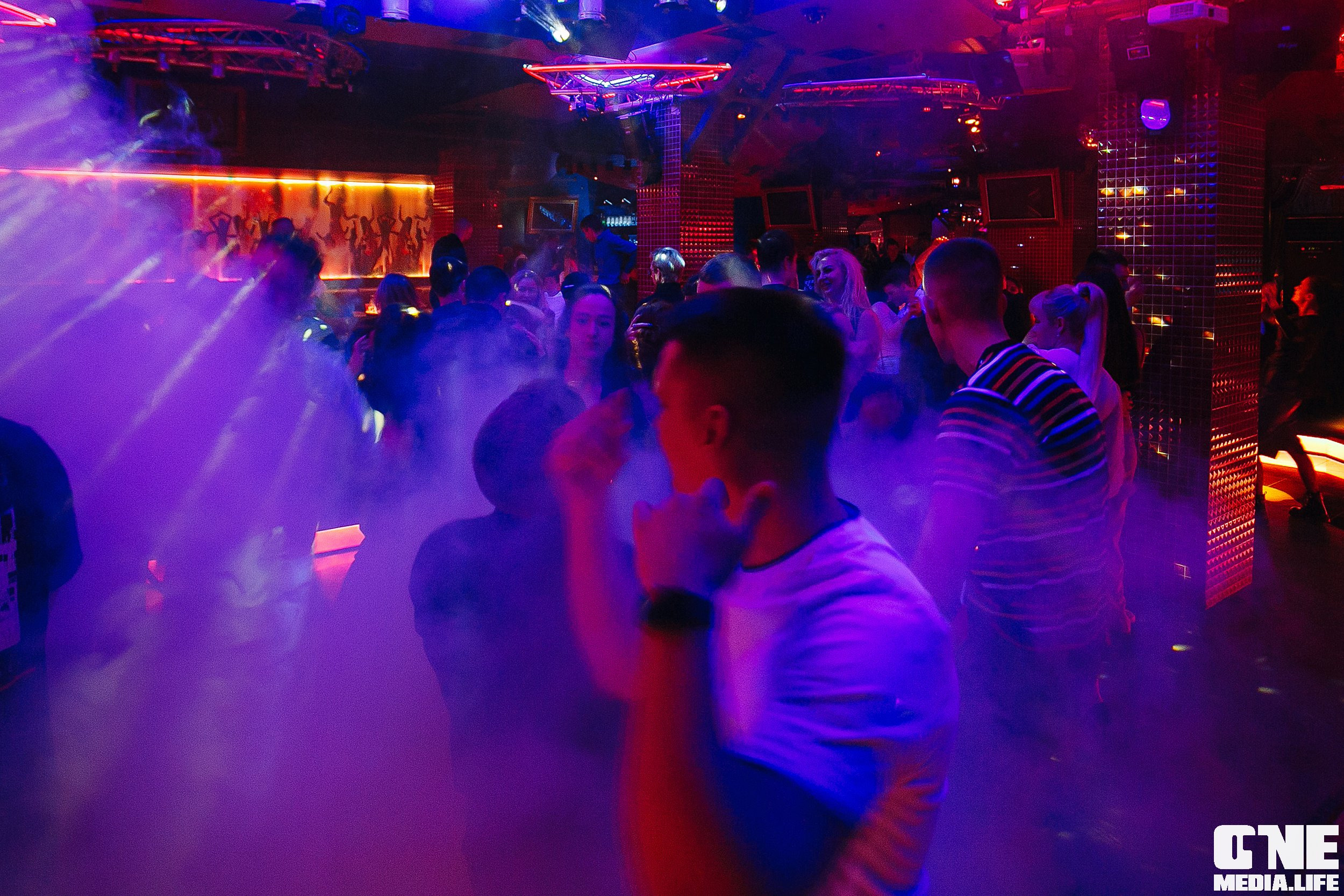 Фотоотчет из ночного клуба Планета в Калининграде. One Media Life: фоторепортажи, фотоотчеты с мероприятий и заведений