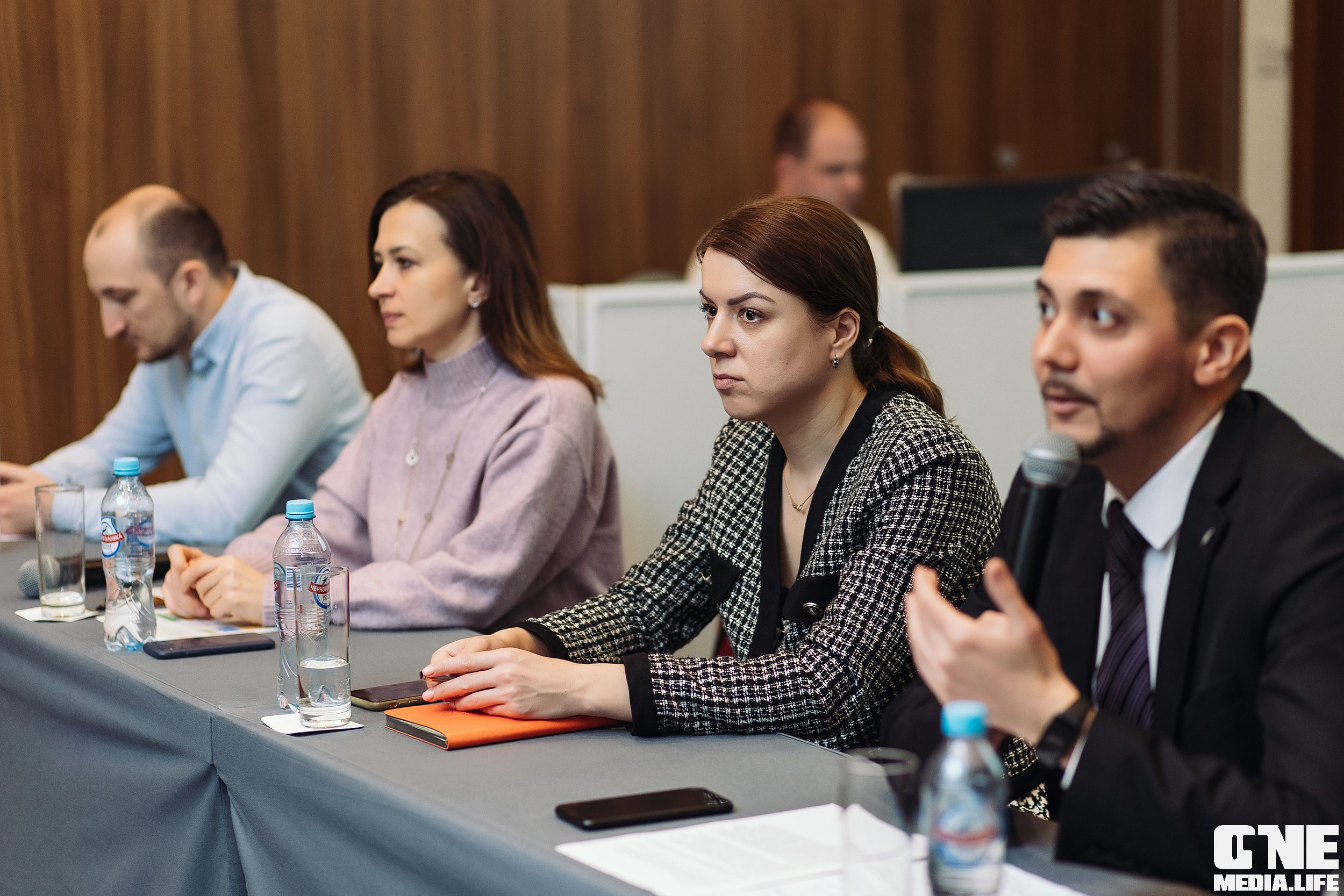 Фоторепортаж круглого стола по темам социального предпринимательства. One Media Life: фоторепортажи, фотоотчеты с мероприятий и заведений